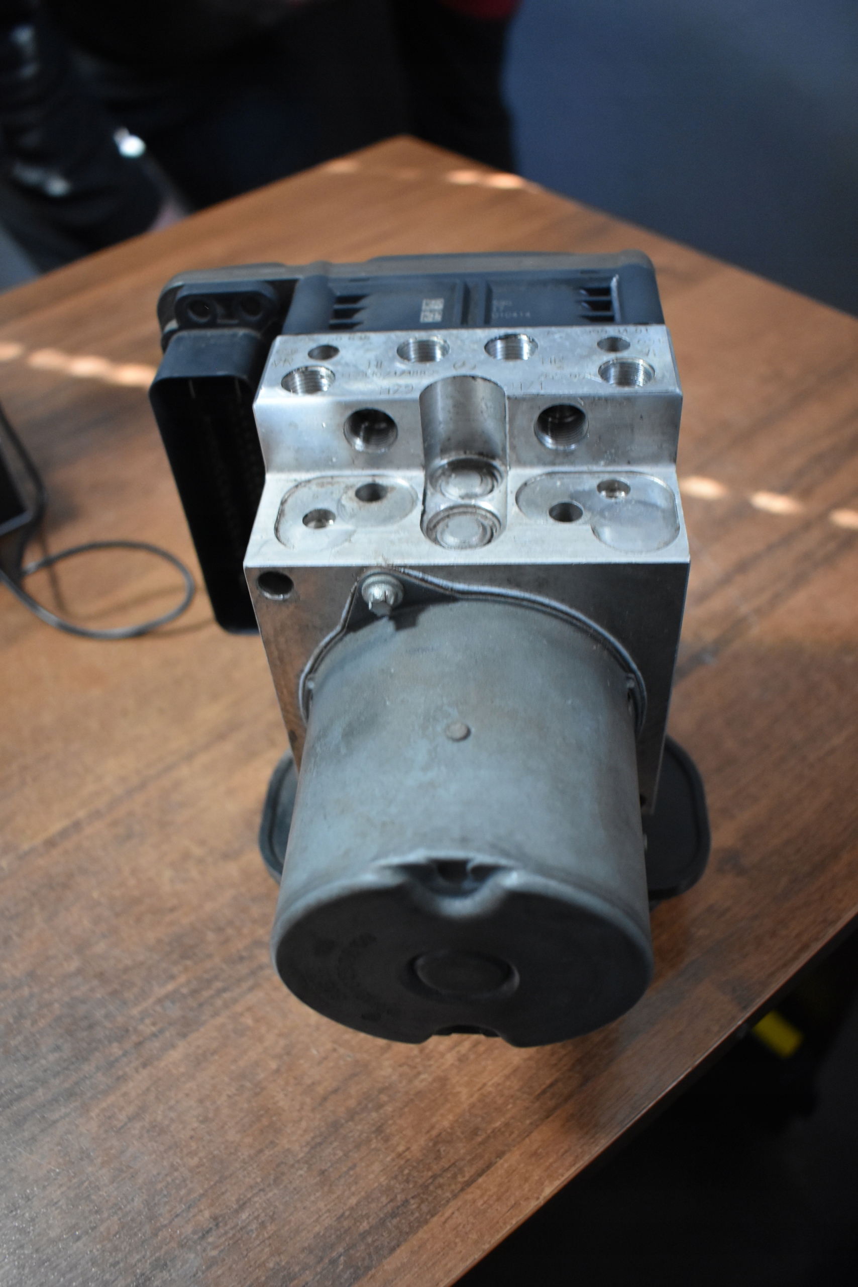 IDEALNY control unit pump ABS MERCEDES G W463 1