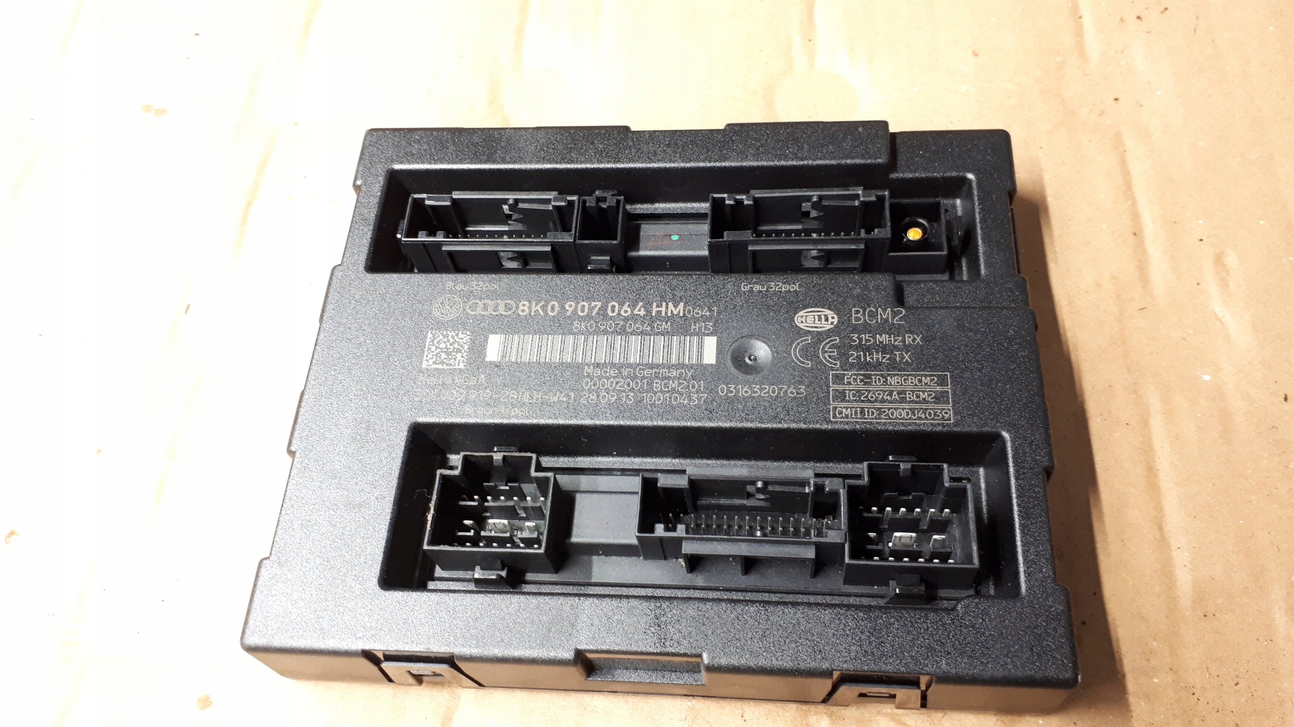 S4 B8 LIFT A4 module control unit KOMFORTU 8K0907064HM