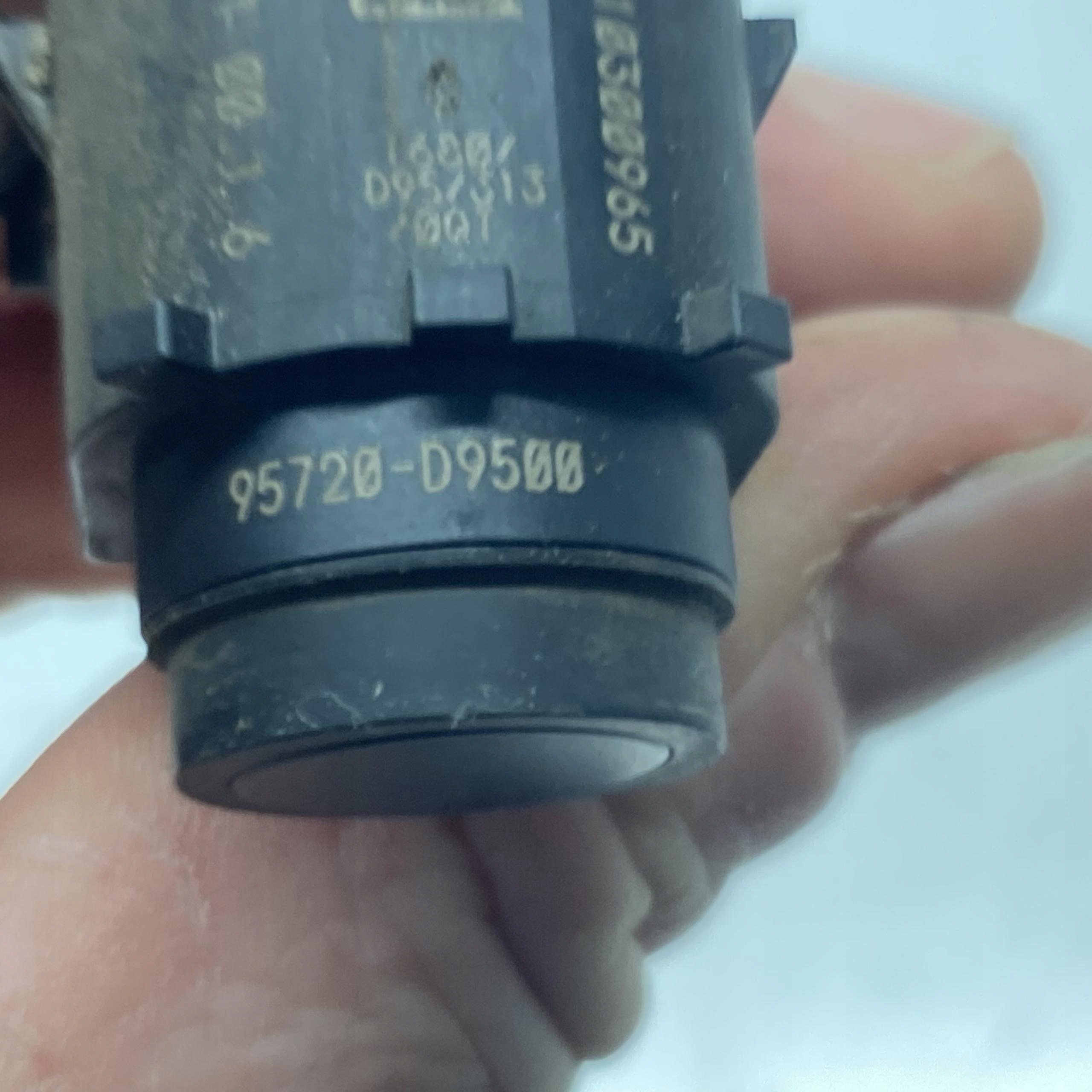 Sensor Parken PDC KIA SPORTAGE IV 95720-D9500 2015