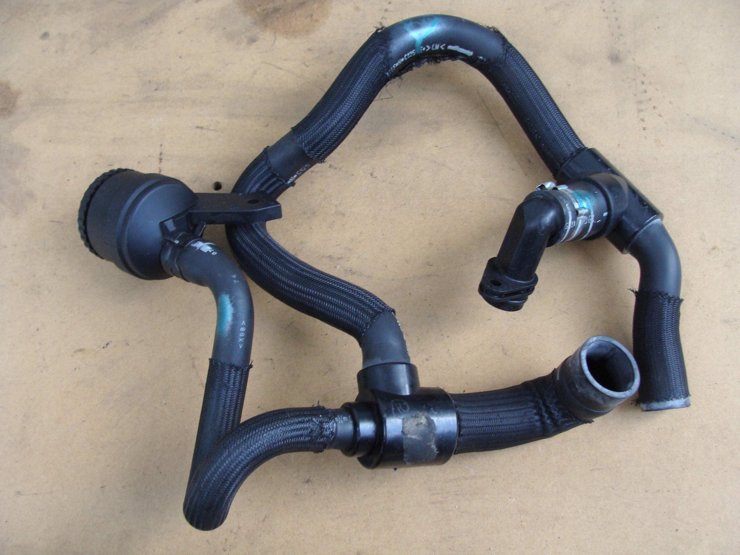 PRZEWÓD WLEW KOREK OLEJU PEUGEOT 807 CITROEN C8 2.0 2.2 HDI