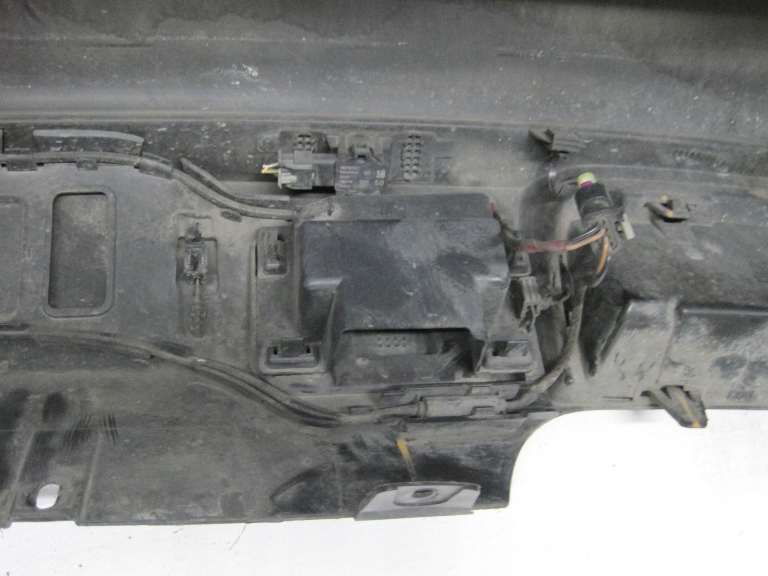 bumper rear part PEUGEOT 5008 6 PDC rear