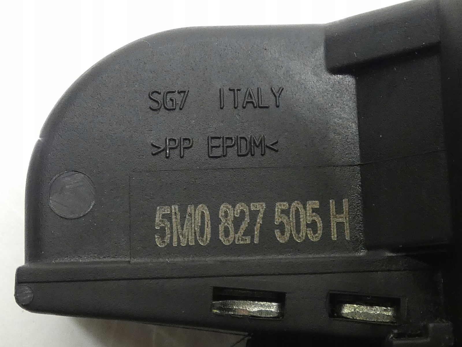 lock bonnet boot rear part VW TIGUAN and 5N GOLF V 5M0827505H