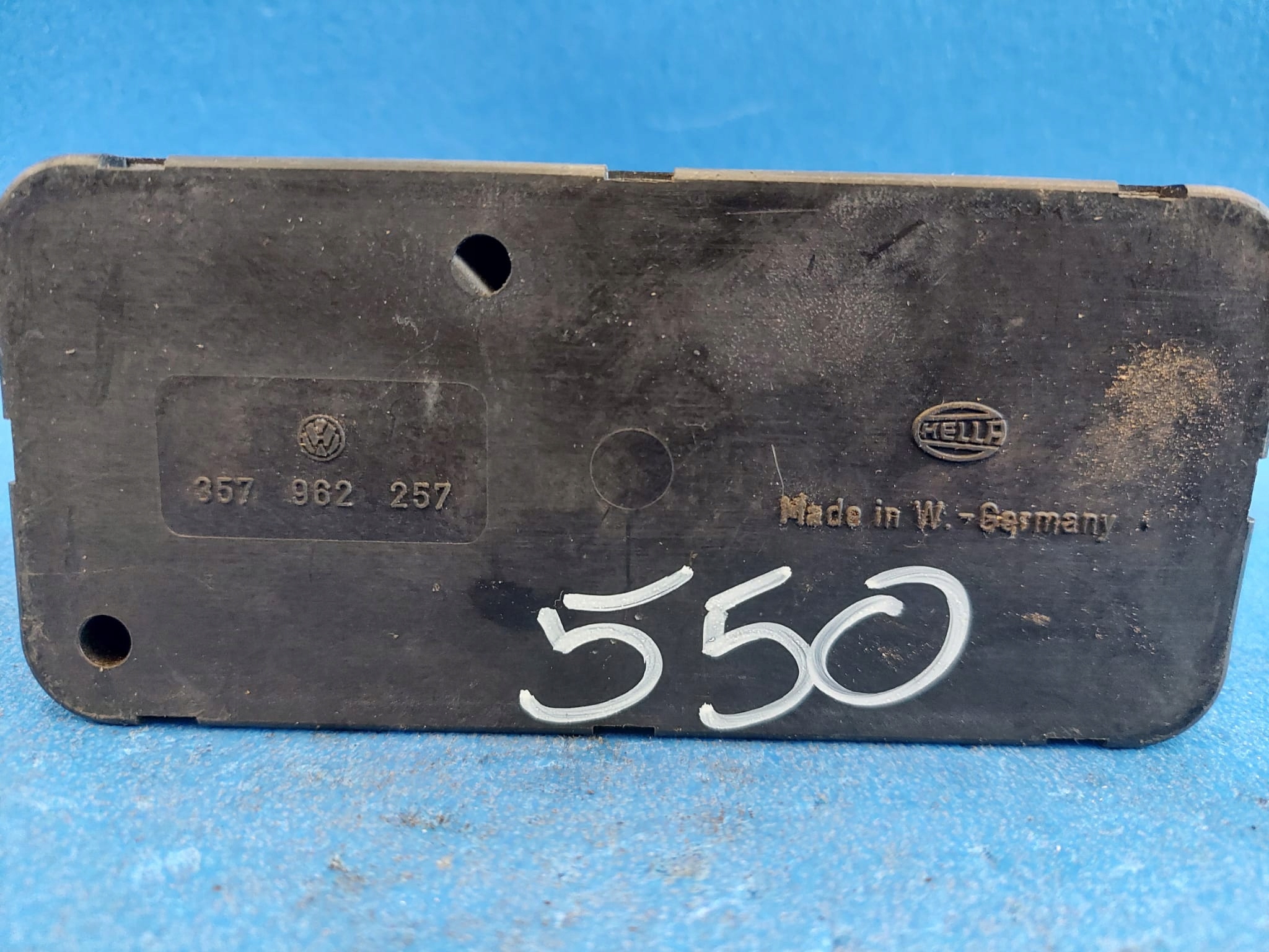 PASSAT B3 357962257 Pompa Centrale Della serratura