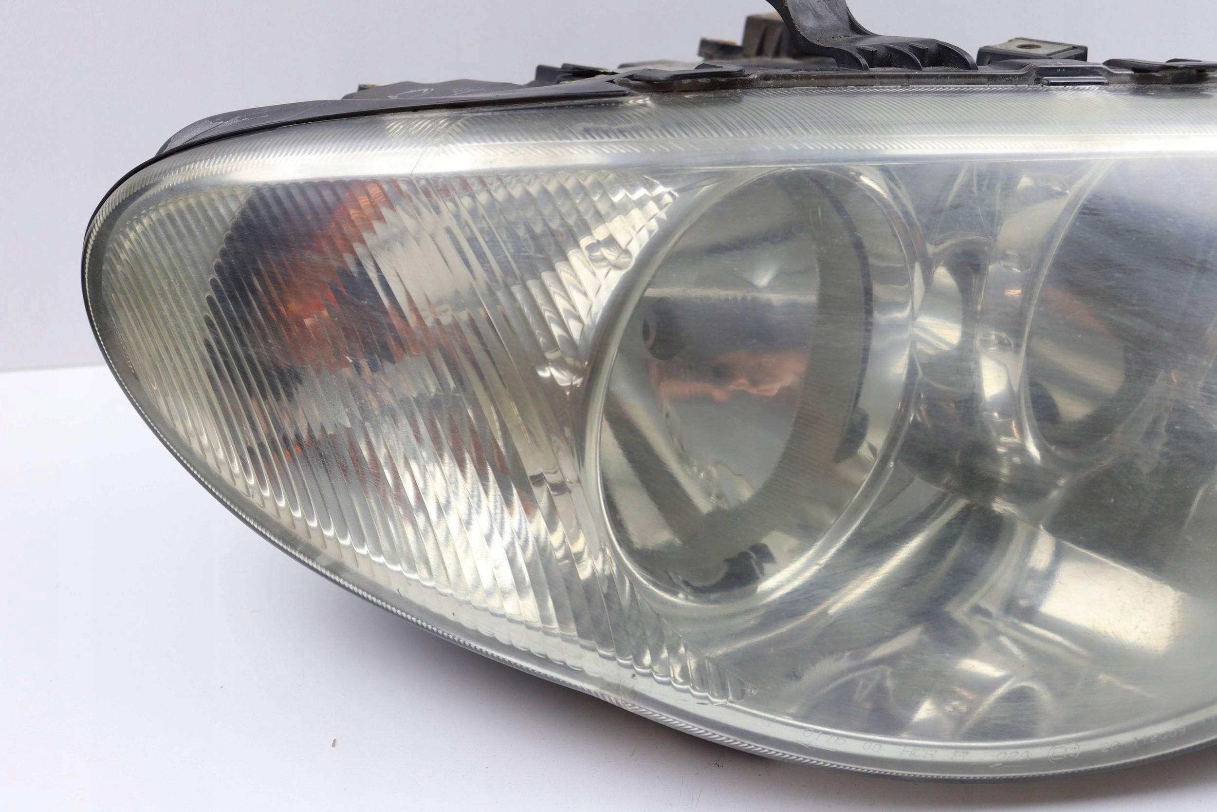 CHRYSLER VOYAGER IV LIFT light front right front EUROPA 04857830AC