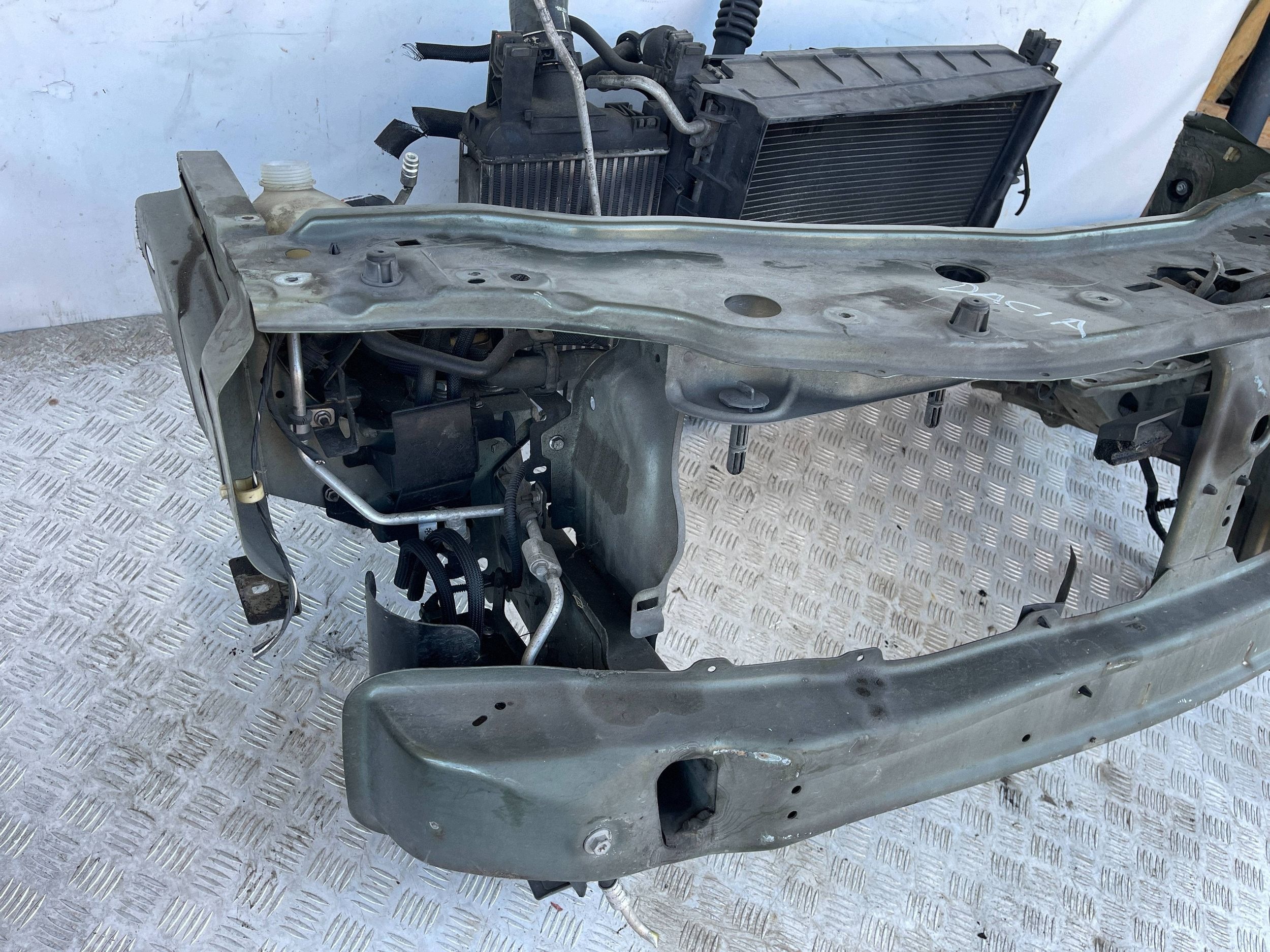 support panel for radiators front pillar radiator DACIA DUSTER and 1 LIFT 13-17 1.5 DCI