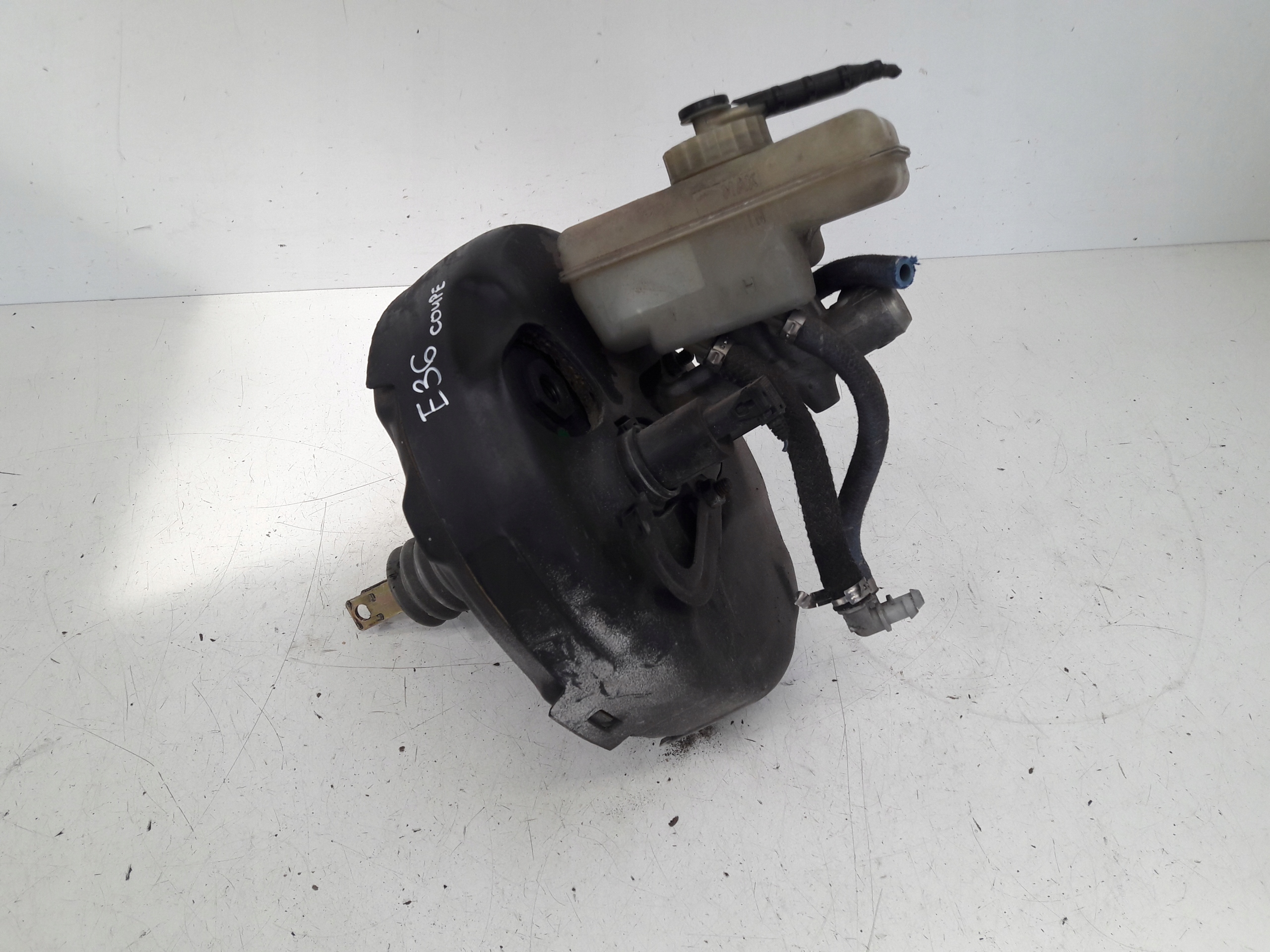 Servo 1161677 BMW E36 coupe