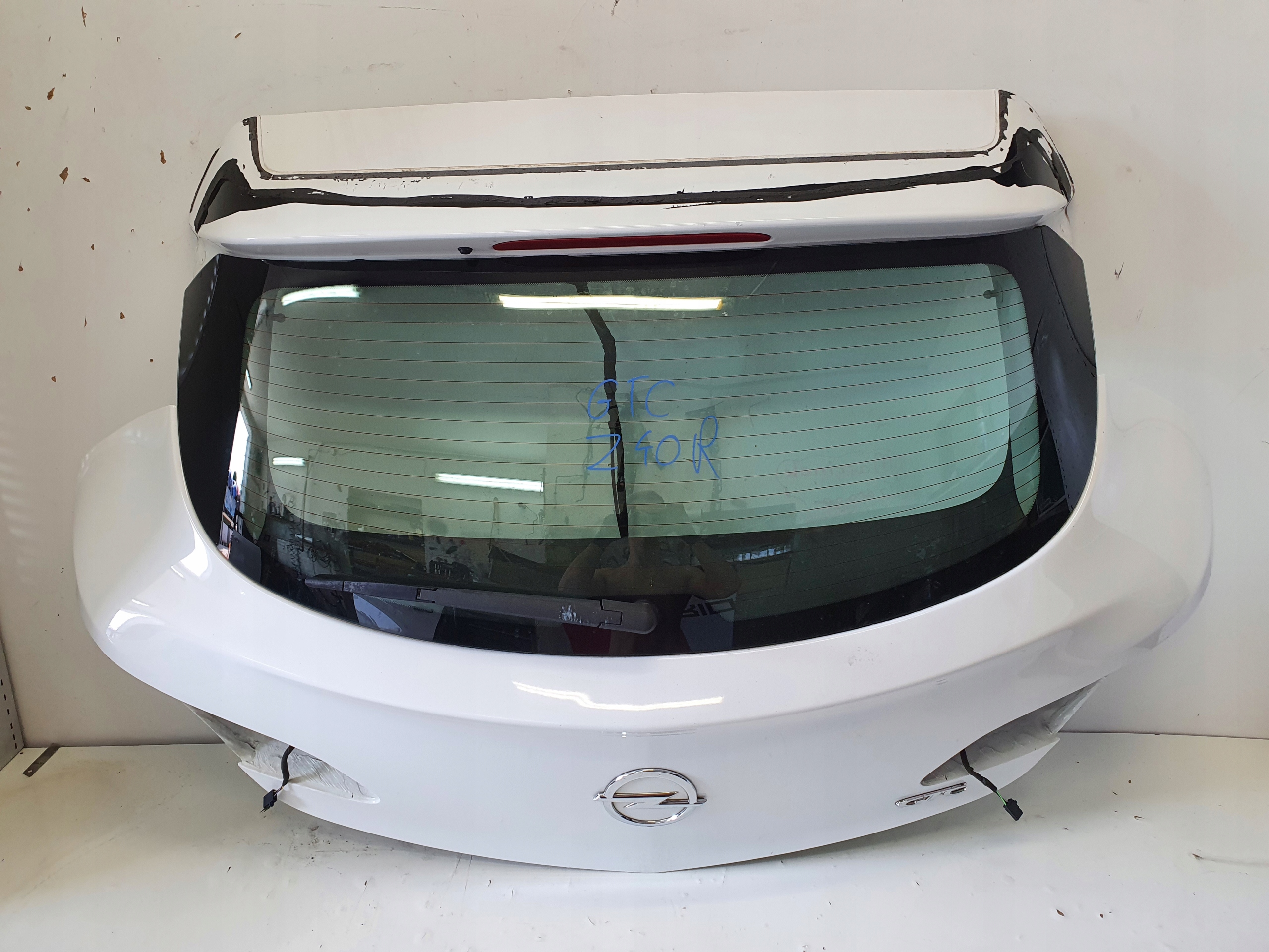 OPEL ASTRA J GTC 3D trunk door boot Z40R