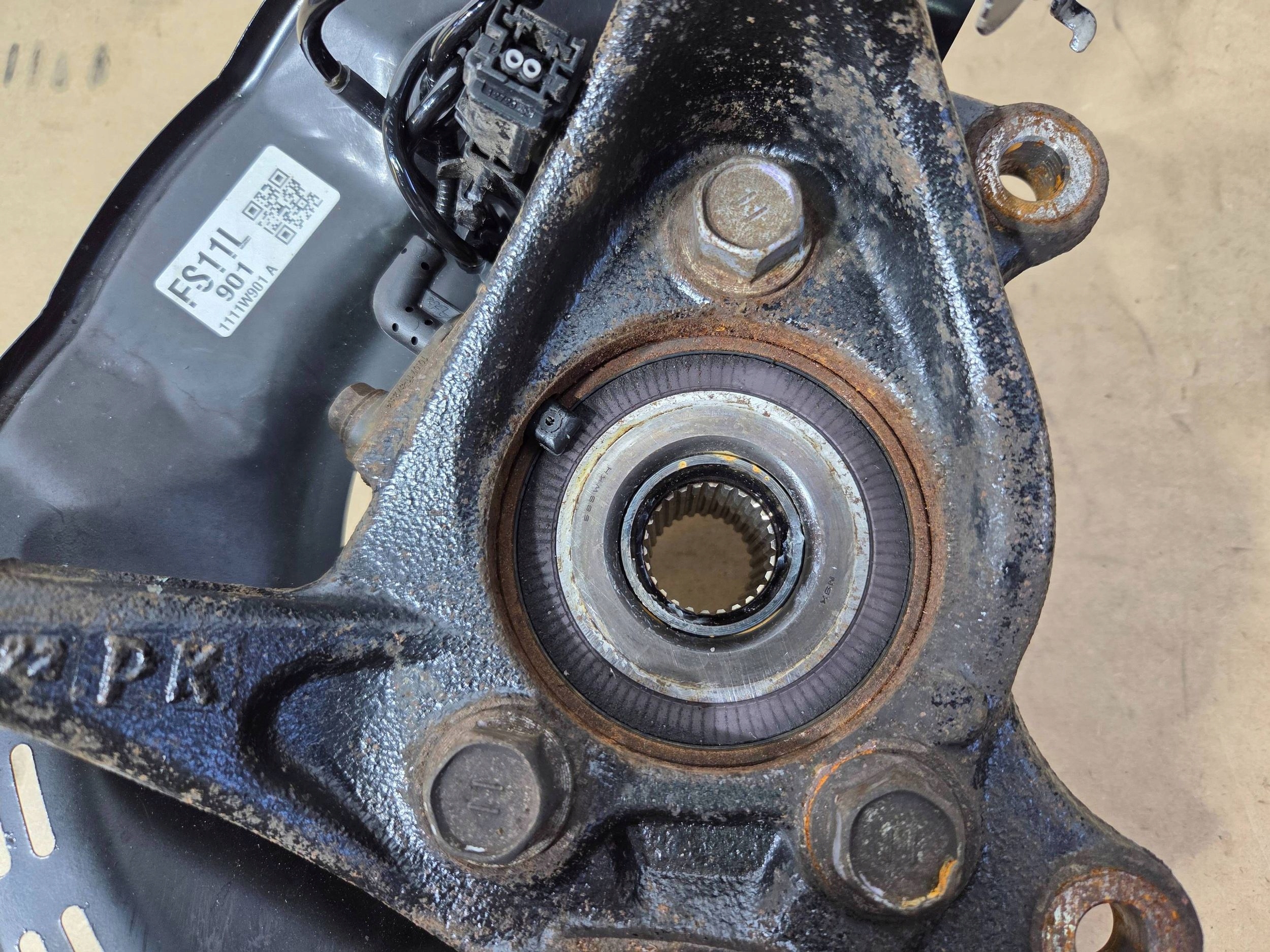 Toyota Yaris IV XP21 1,0 swing front left (Z789)