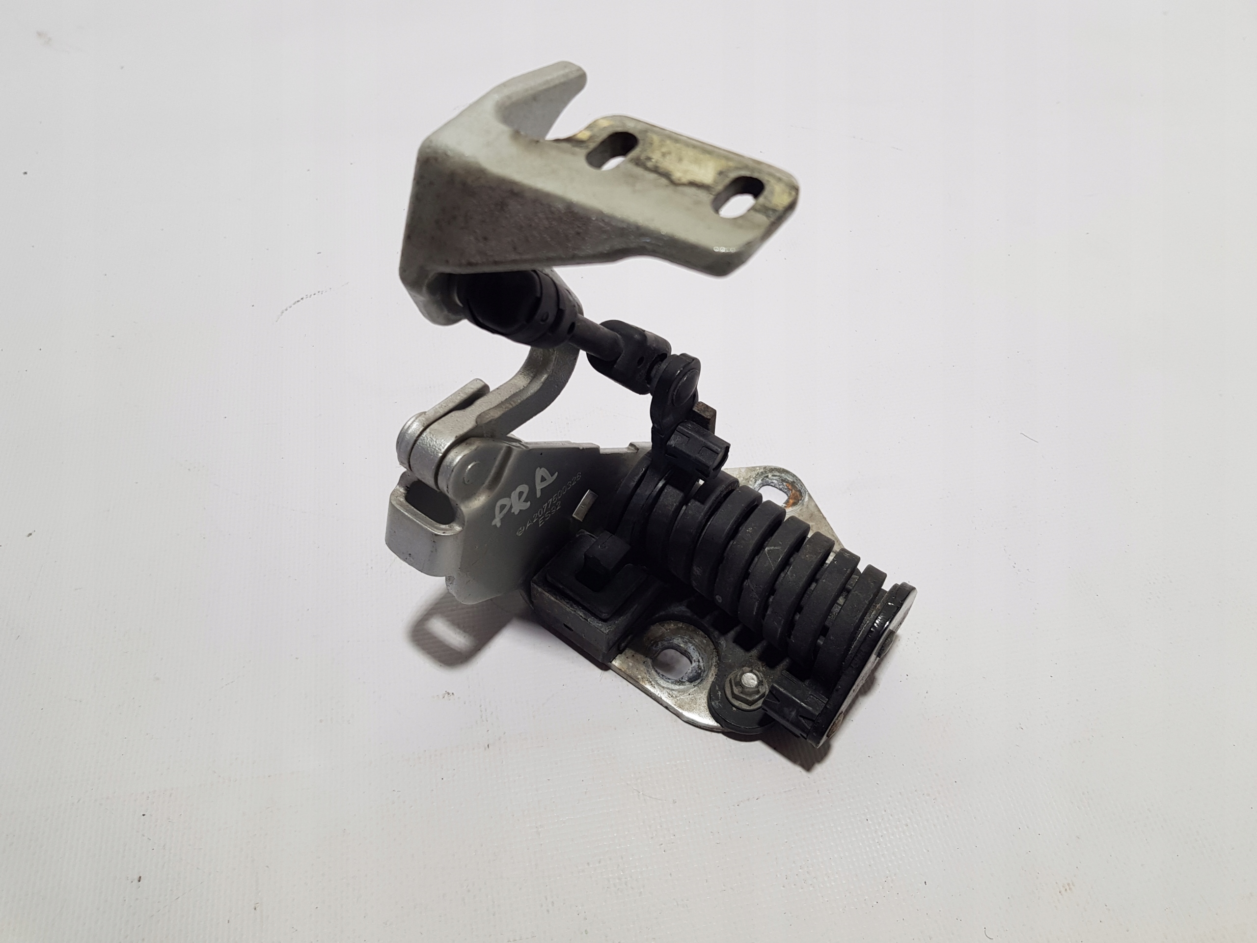 MERCEDES W207 C207 hinge left rear part bonnet boot roofs A2077500328