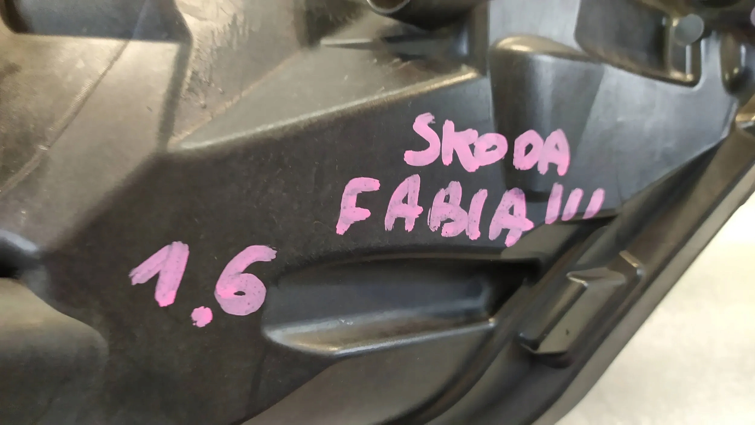 Фара SKODA FABIA Mk3