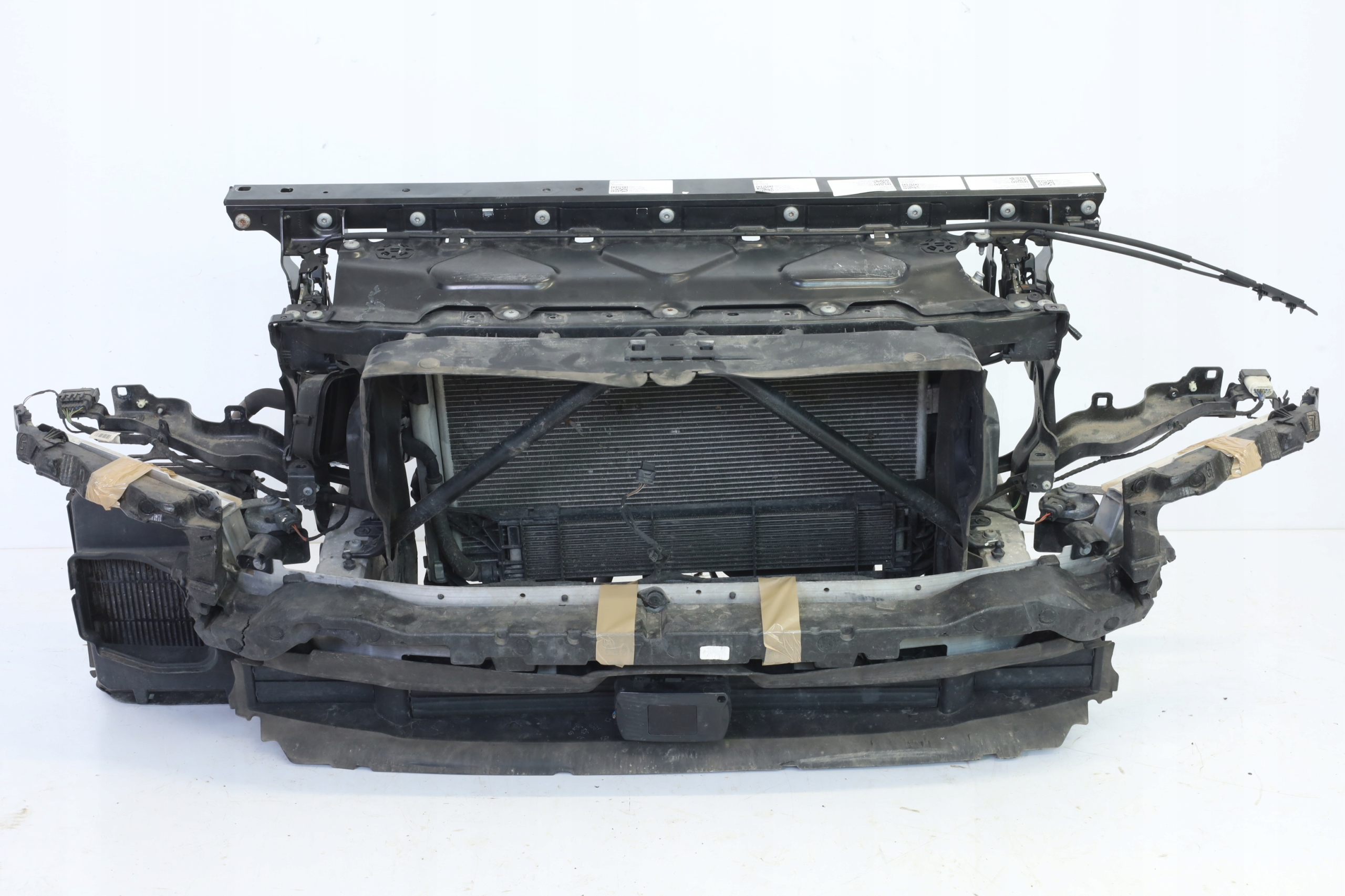 WZMOCNIENIE PAS PRZEDNI CHŁODNICE BMW X7 G07 3.0D