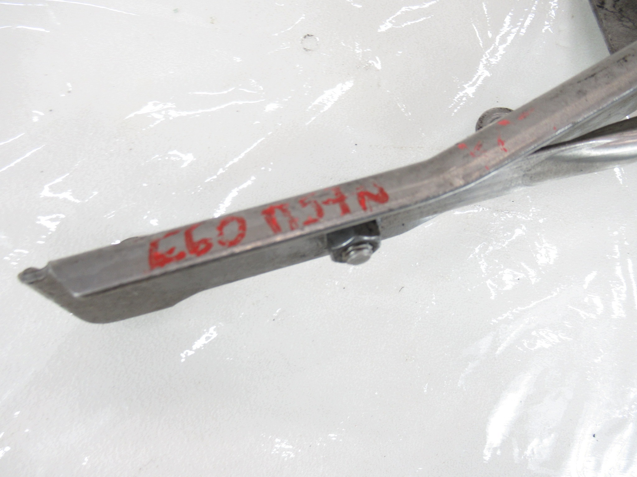 bracket holder kataliztora BMW 5 e60 e61 2.5 3.0 m57n 177km 218km