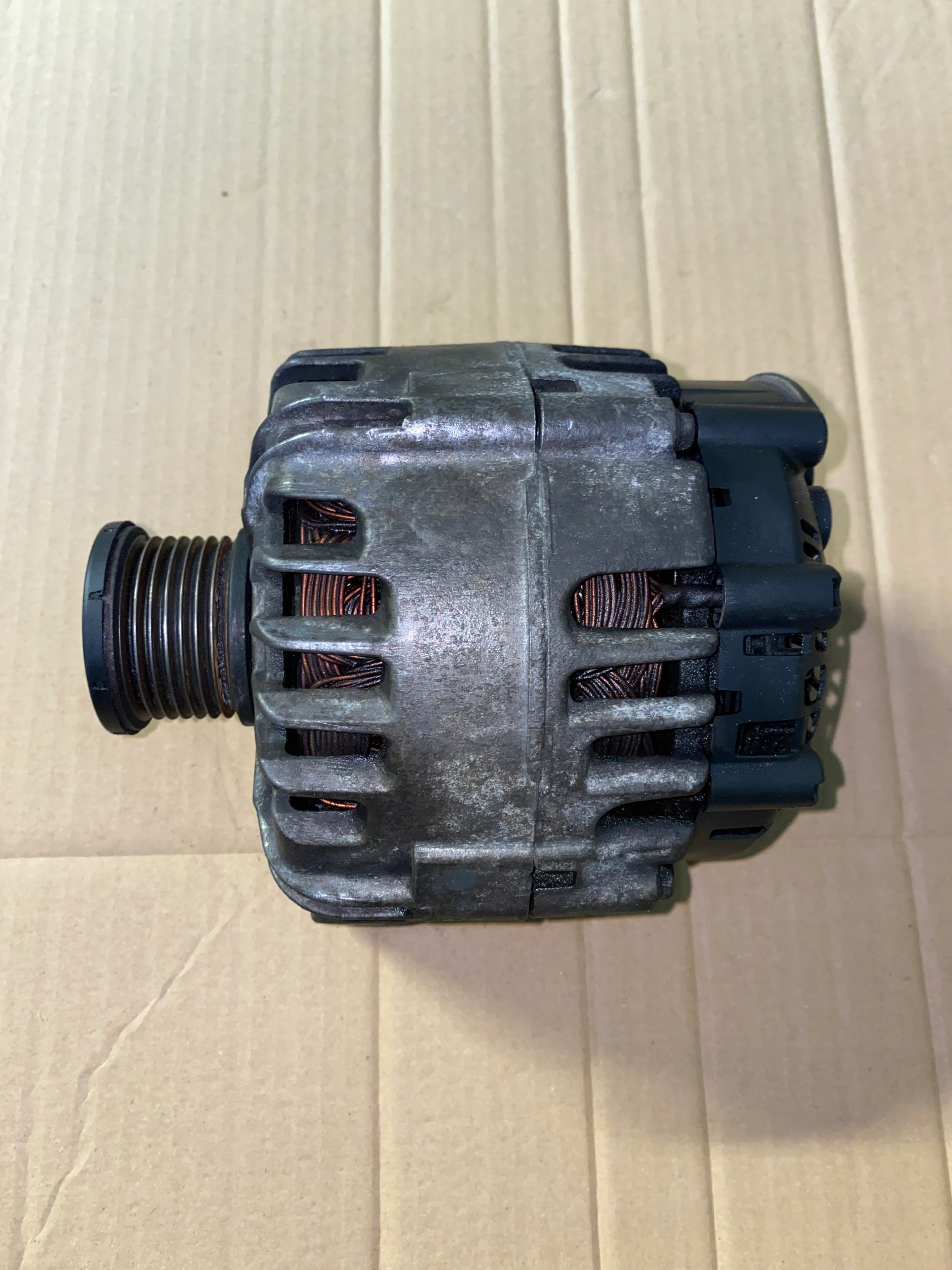 TG15C058, 8200404459-F - TRAFIC 2.0 DCI 115 к. с. M9R ГЕНЕРАТОР TG15C058