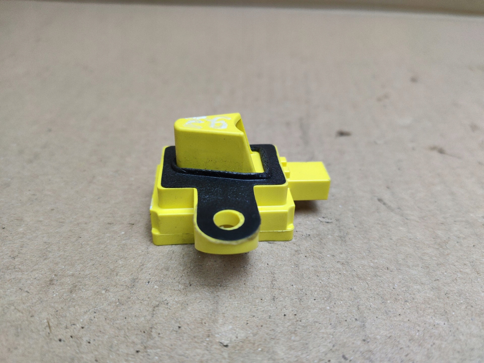 Crashsensor Drucksensor links Seite Dodge Journey facelift 2017 56054047AC