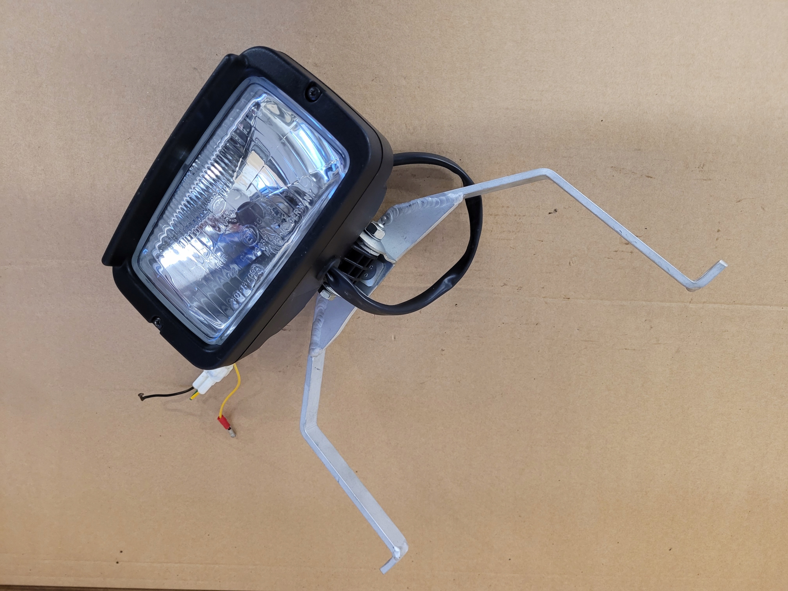 Фара галогенная quad trx CF moto