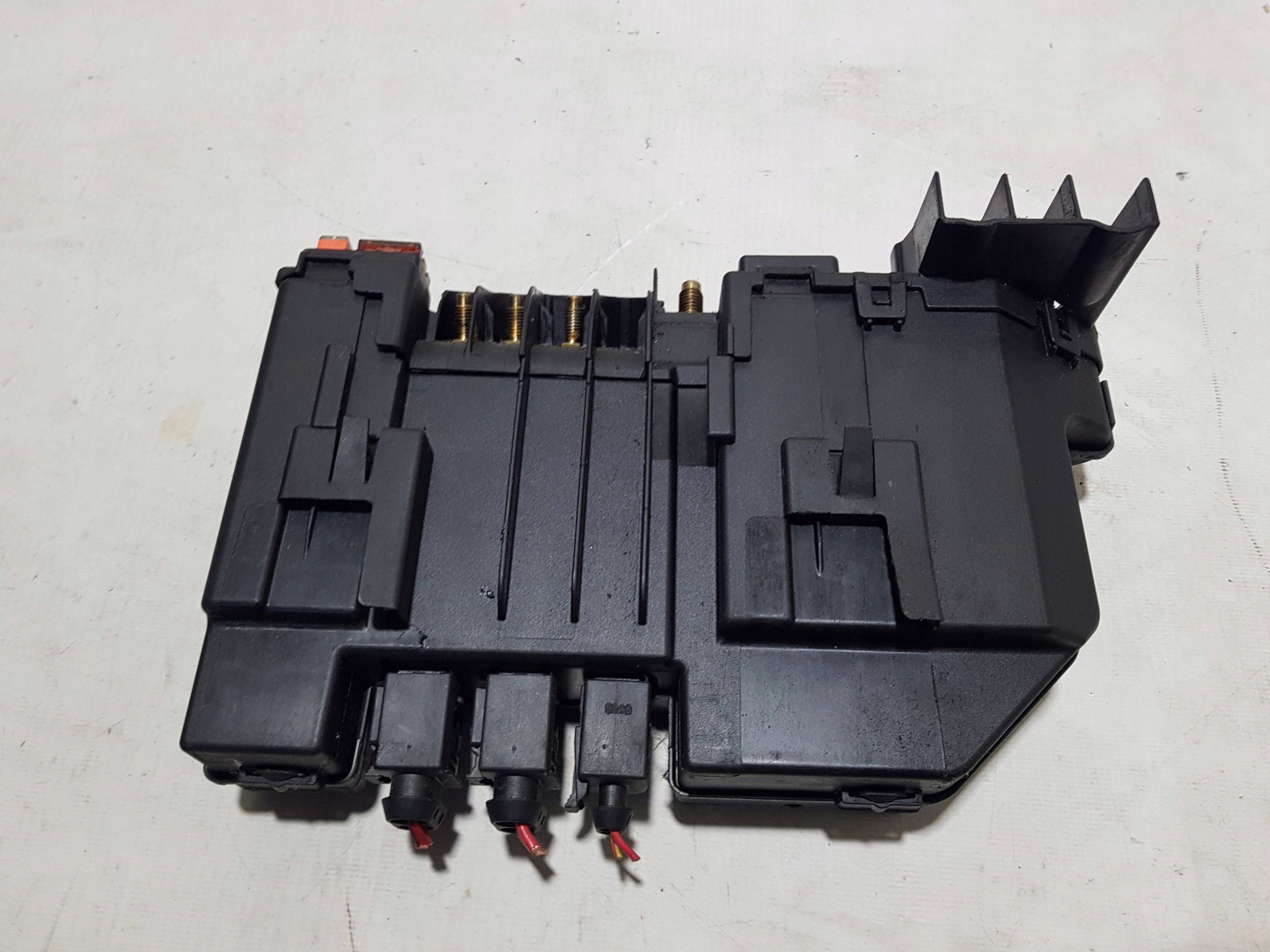 module control unit SAM MERCEDES S KLASA W221 2215400850