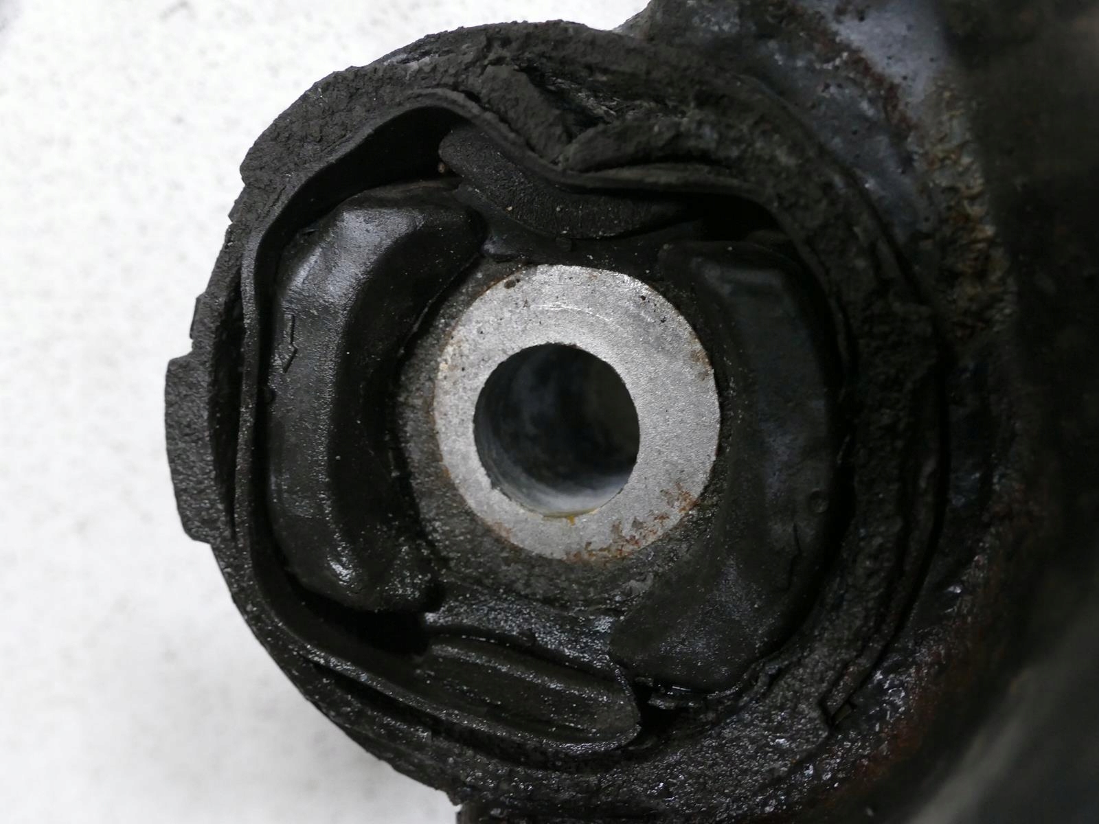 AUDI Q7 4L 3.0 TDI axle beam subframe axle beam sider TRAWERS front