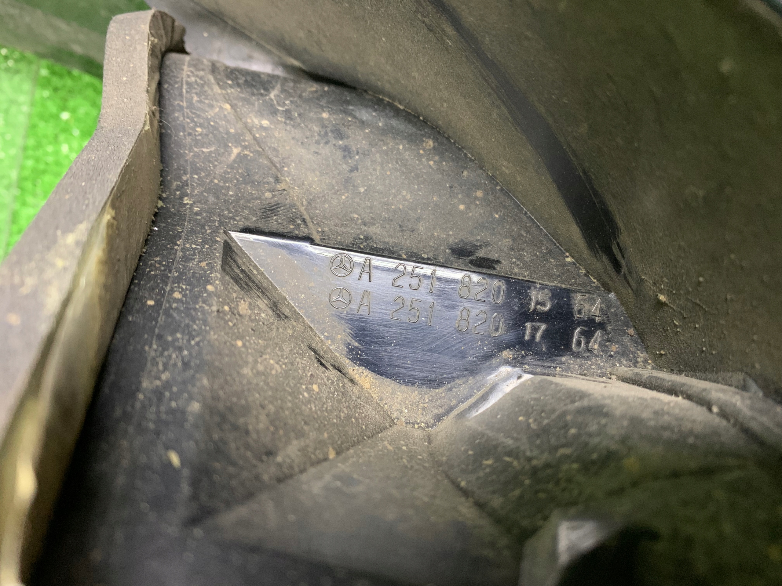 MERCEDES R W251 light left rear part rear A2518201564