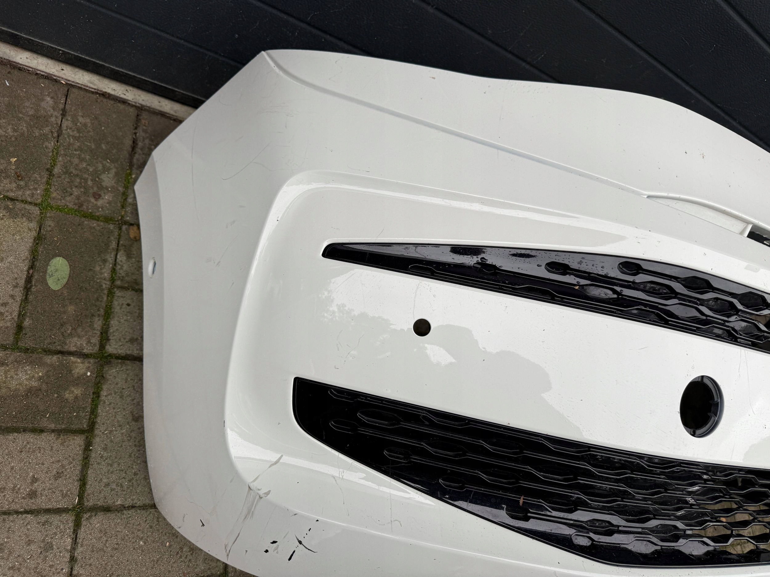 Volkswagen Caravelle T7 nárazník předek přední