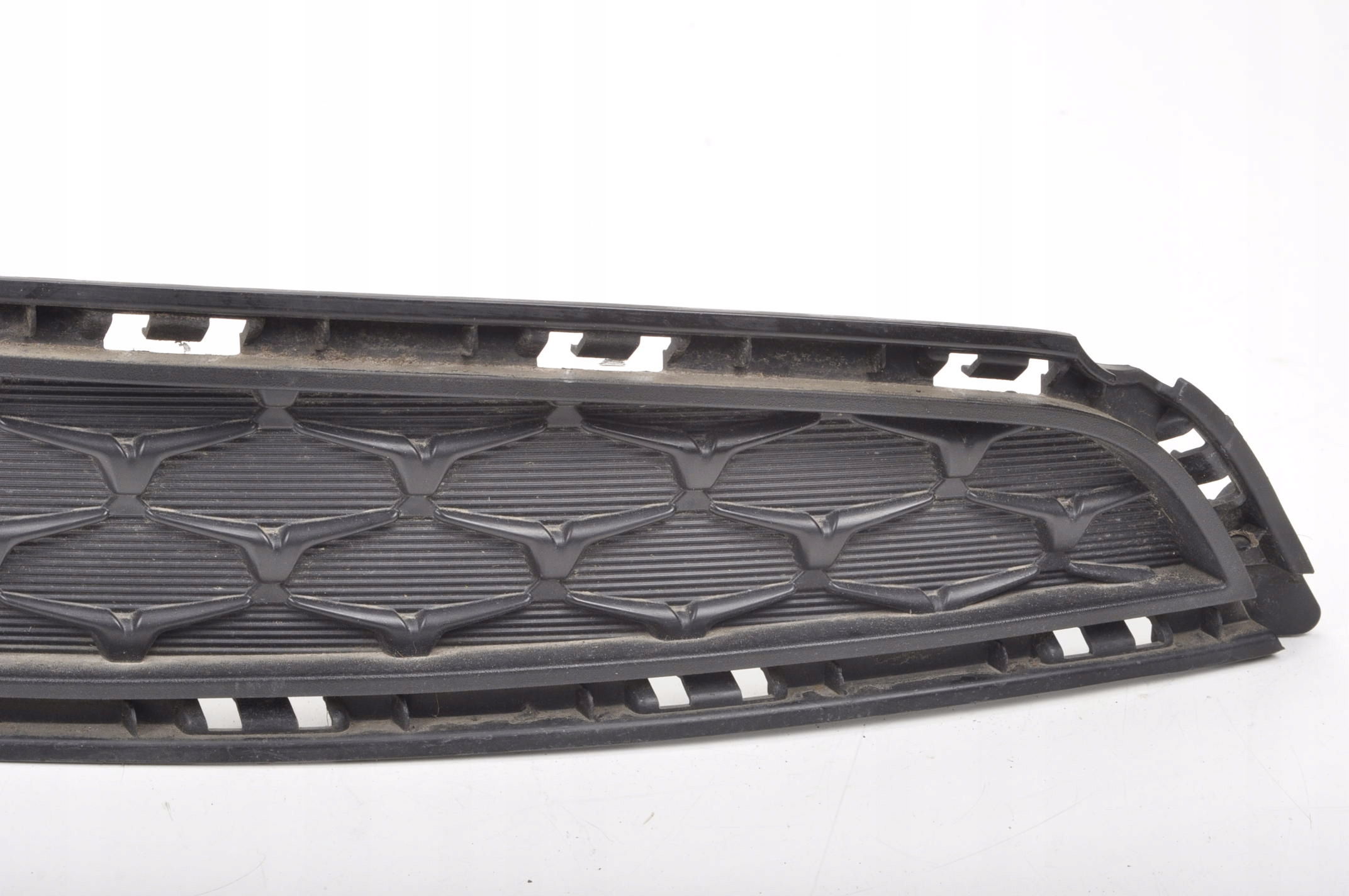 Задняя левая решетка бампера i30 III 86663-S0000 2020