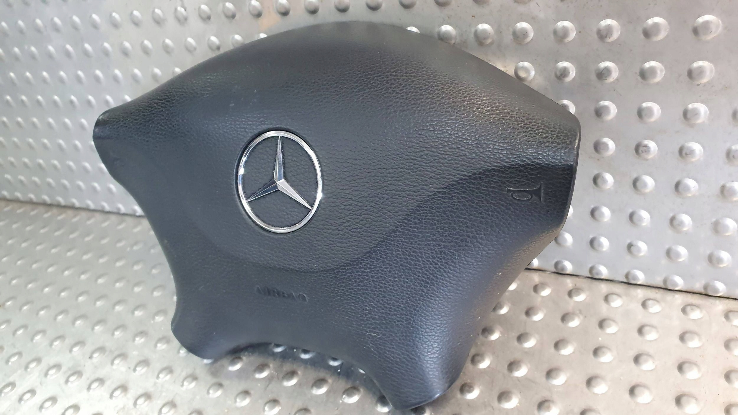 Airbag Deckel AIRBAG MERCEDES SPRINTER W906 06- A9068601202