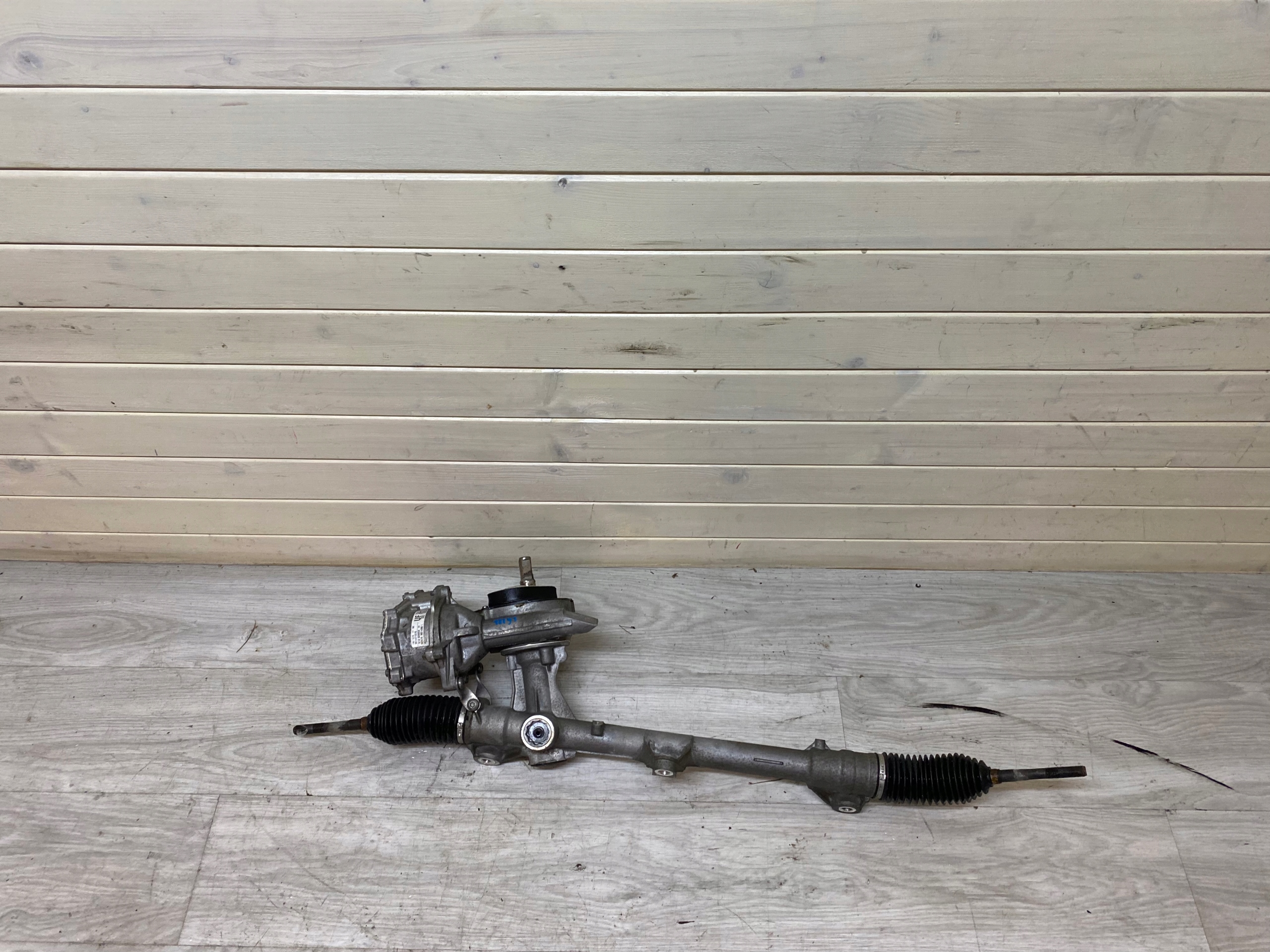 BMW X1 F48 servo control 6899956