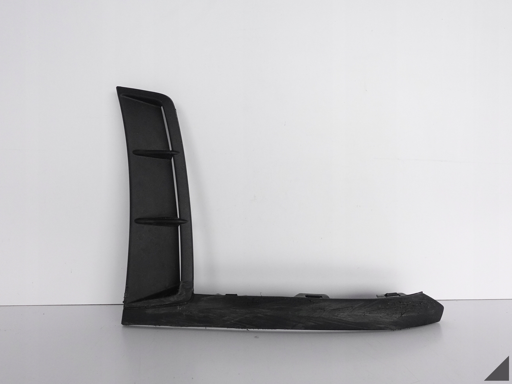 PORSCHE 982 718 GT4 grid intake moulding right front