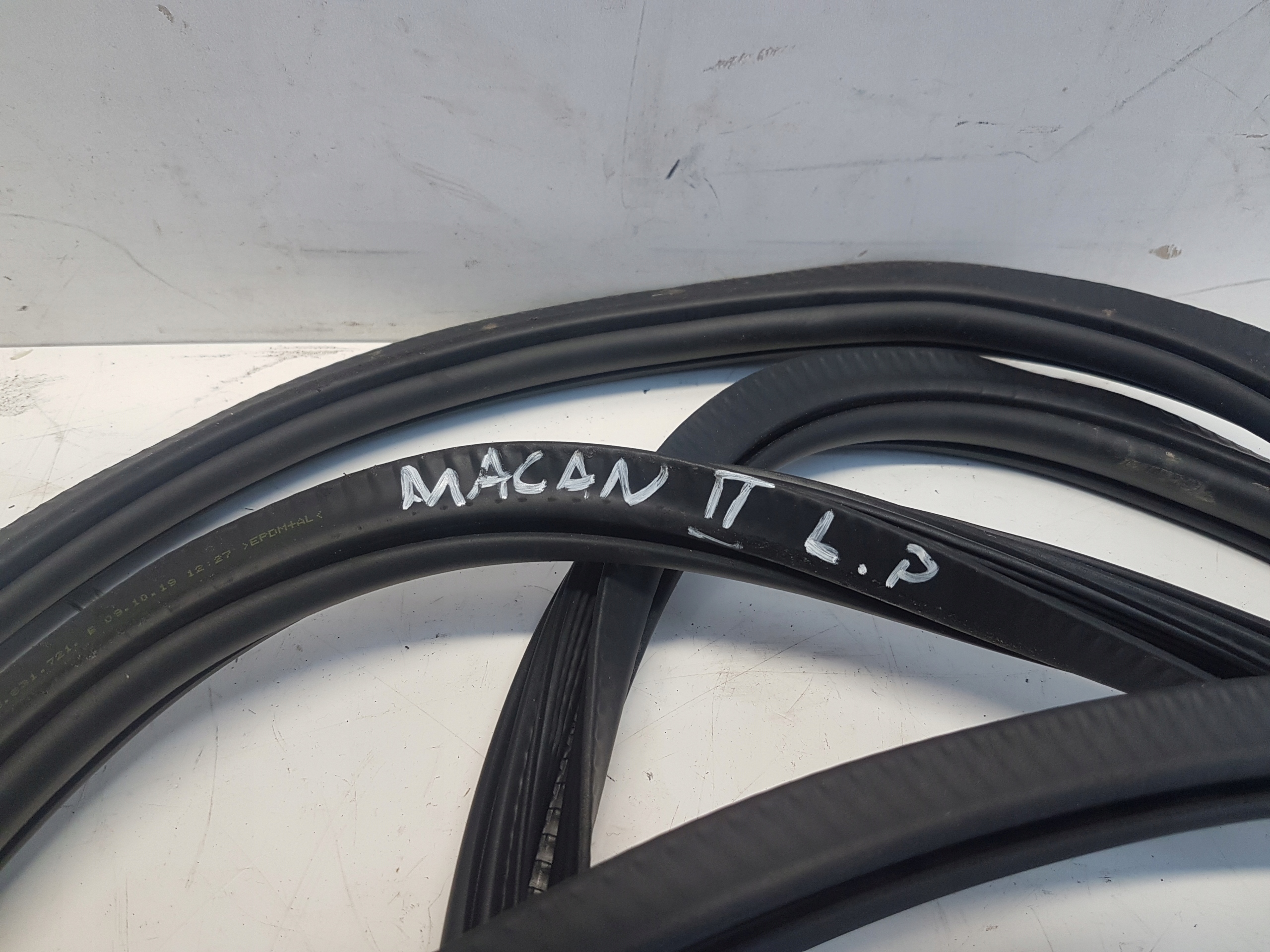 PORSCHE MACAN LIFT 95B dichtsatz tür vorne
