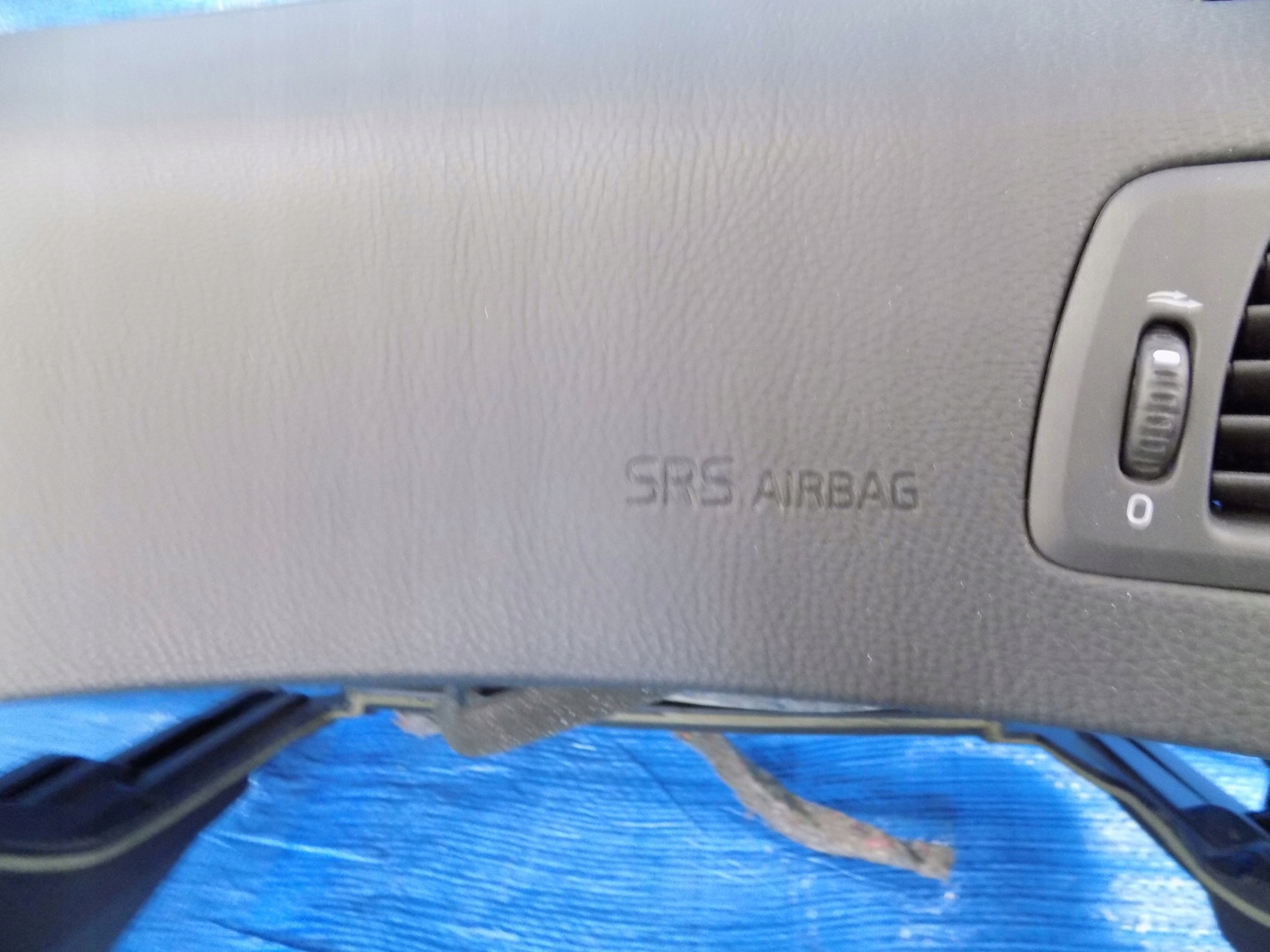dashboard panel airbags tension belts VOLVO XC70 9177707