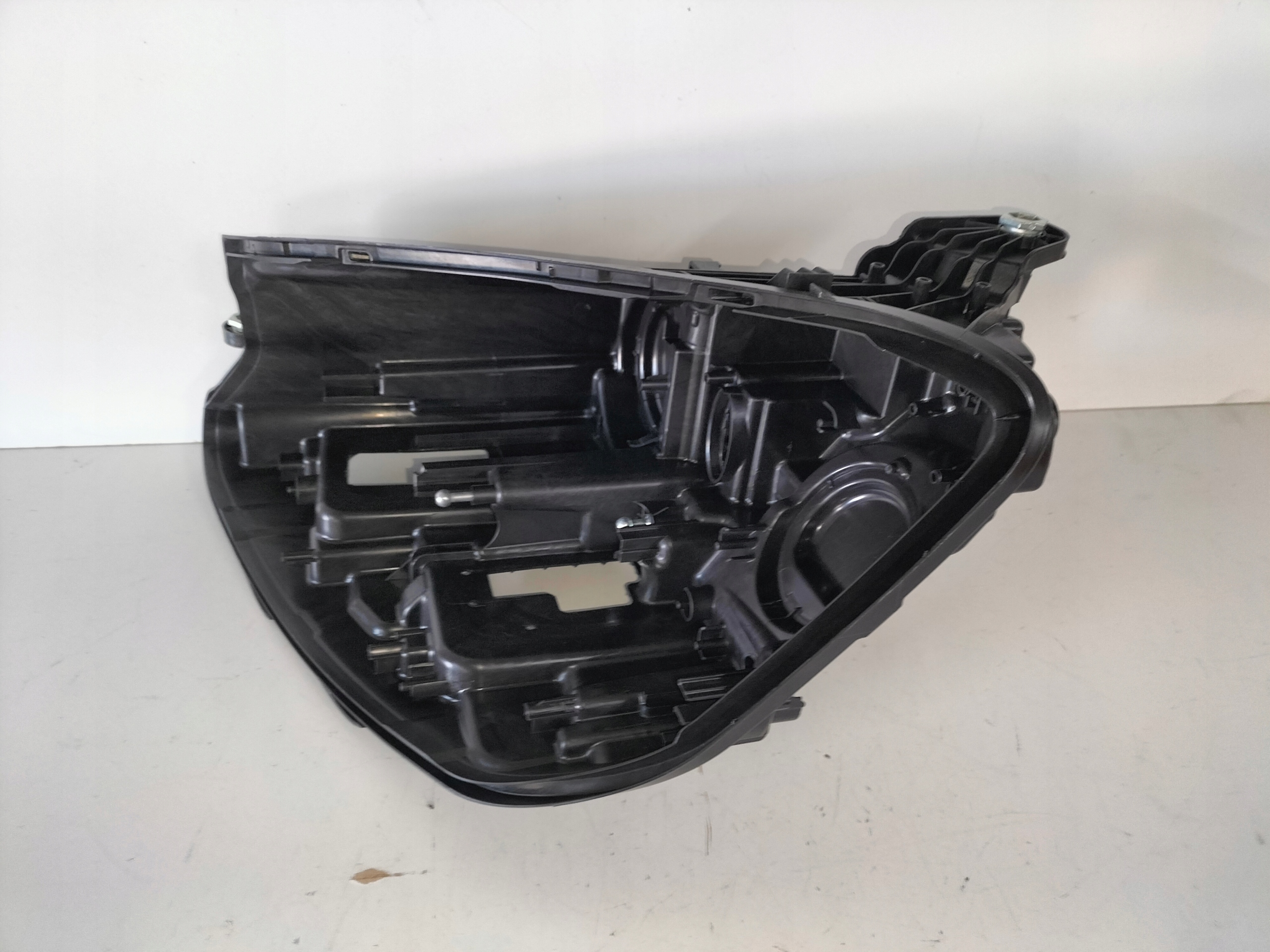 Puszka lights left MERCEDES E KLASA W213 LIFT 20