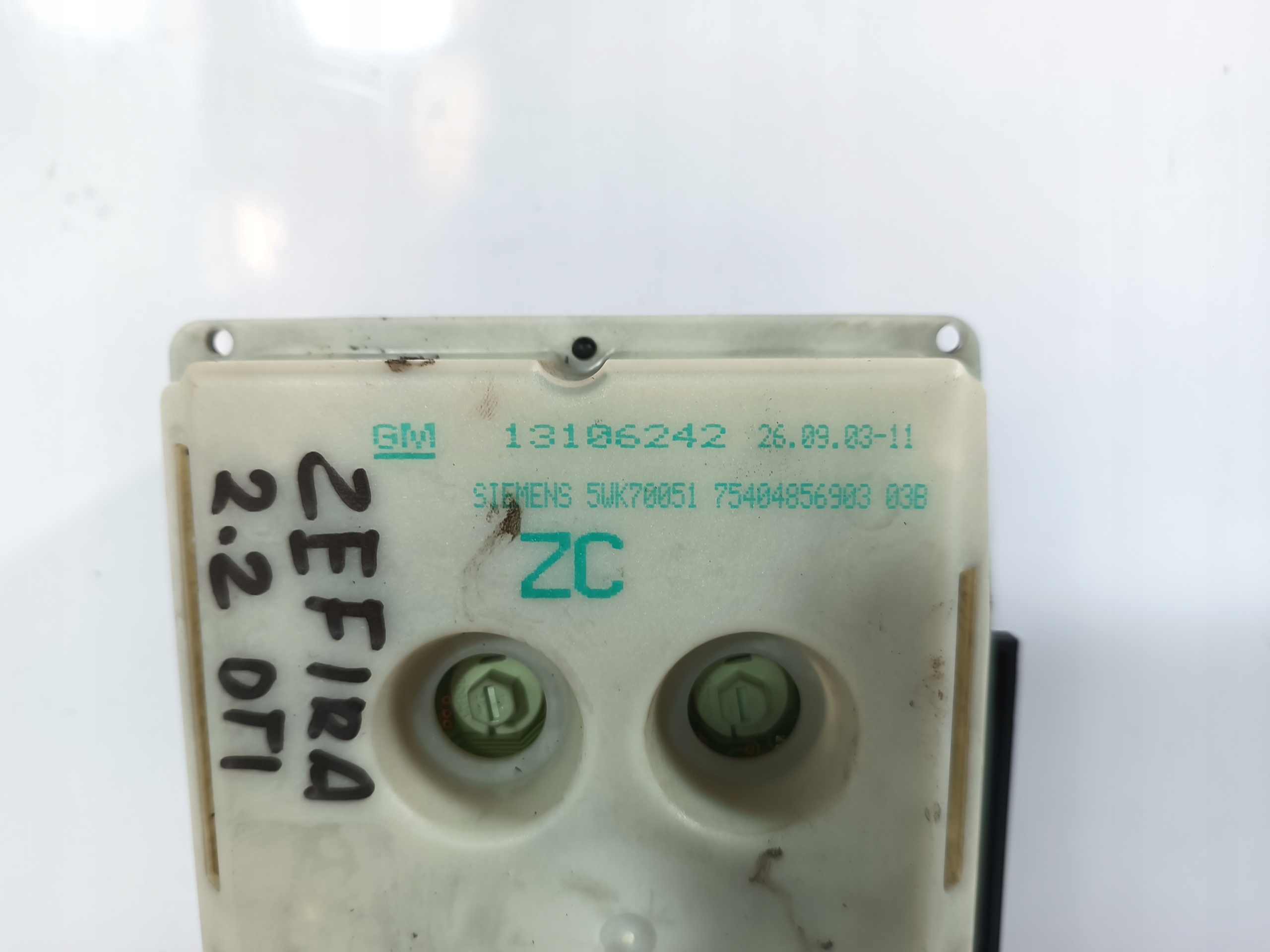 Opel Zafira B 2 05-15 display clock OE 13106242
