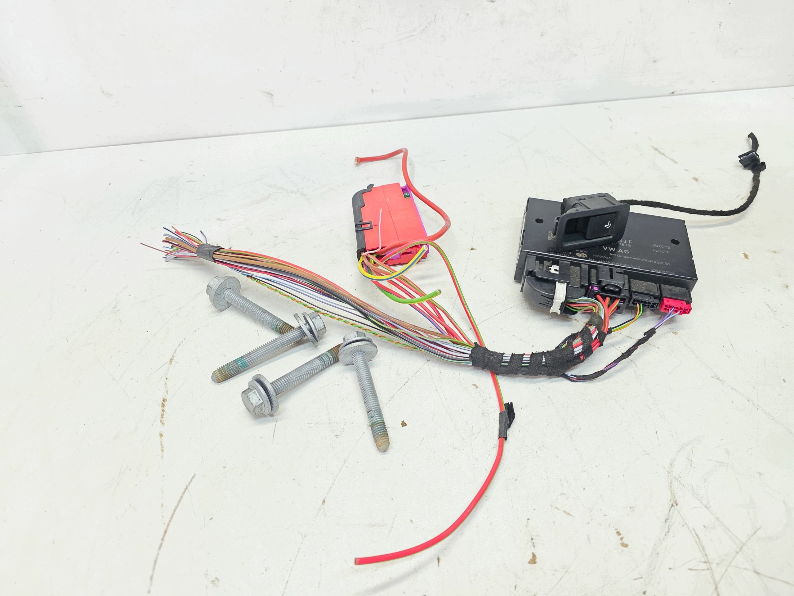 tow SKLADANY WESTFALIA complete AUDI A6 C8 4K0800491D
