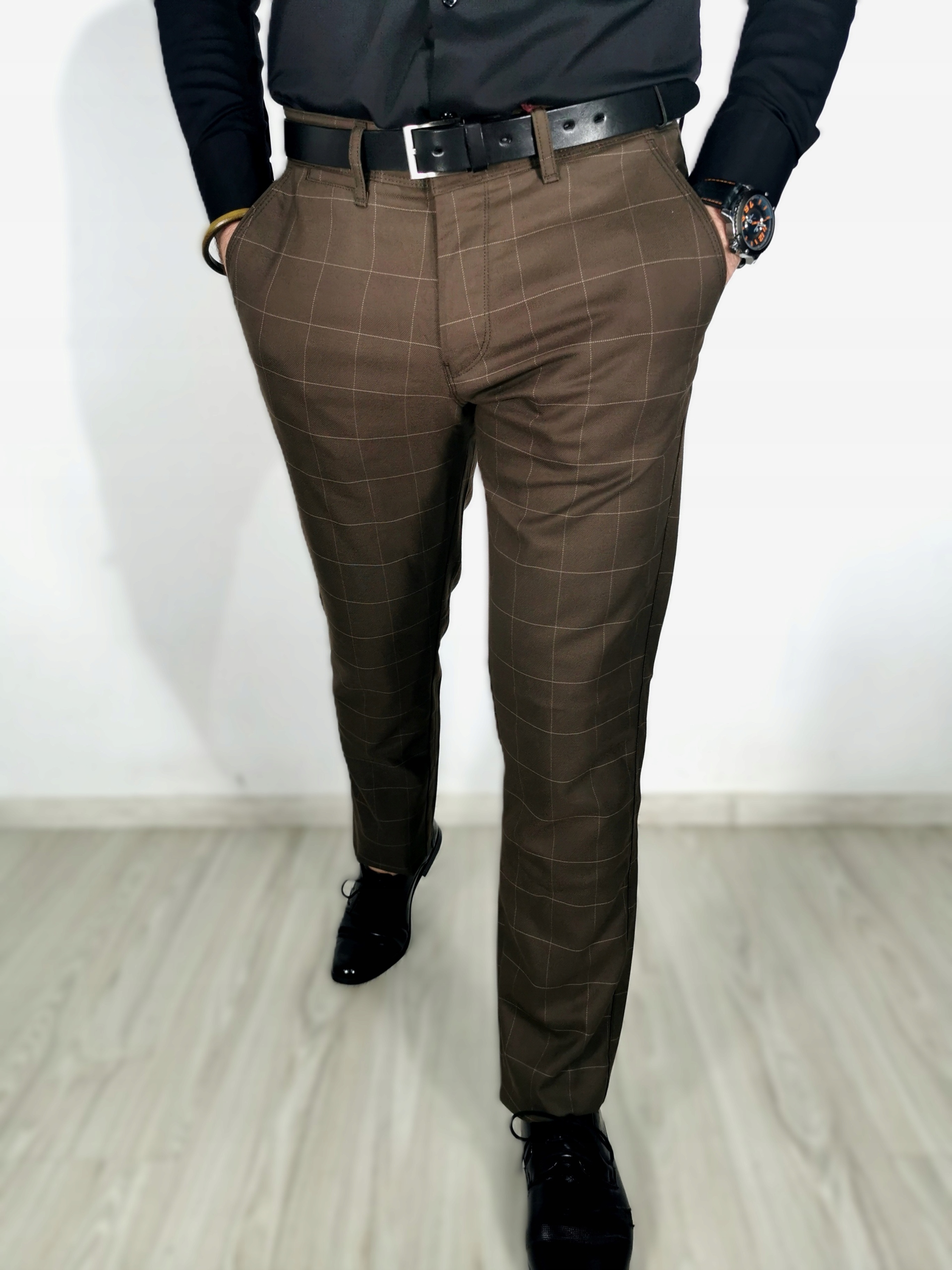 Pánské hnědé elegantní kalhoty s béžovou kostkovanou strukturou Vp 40