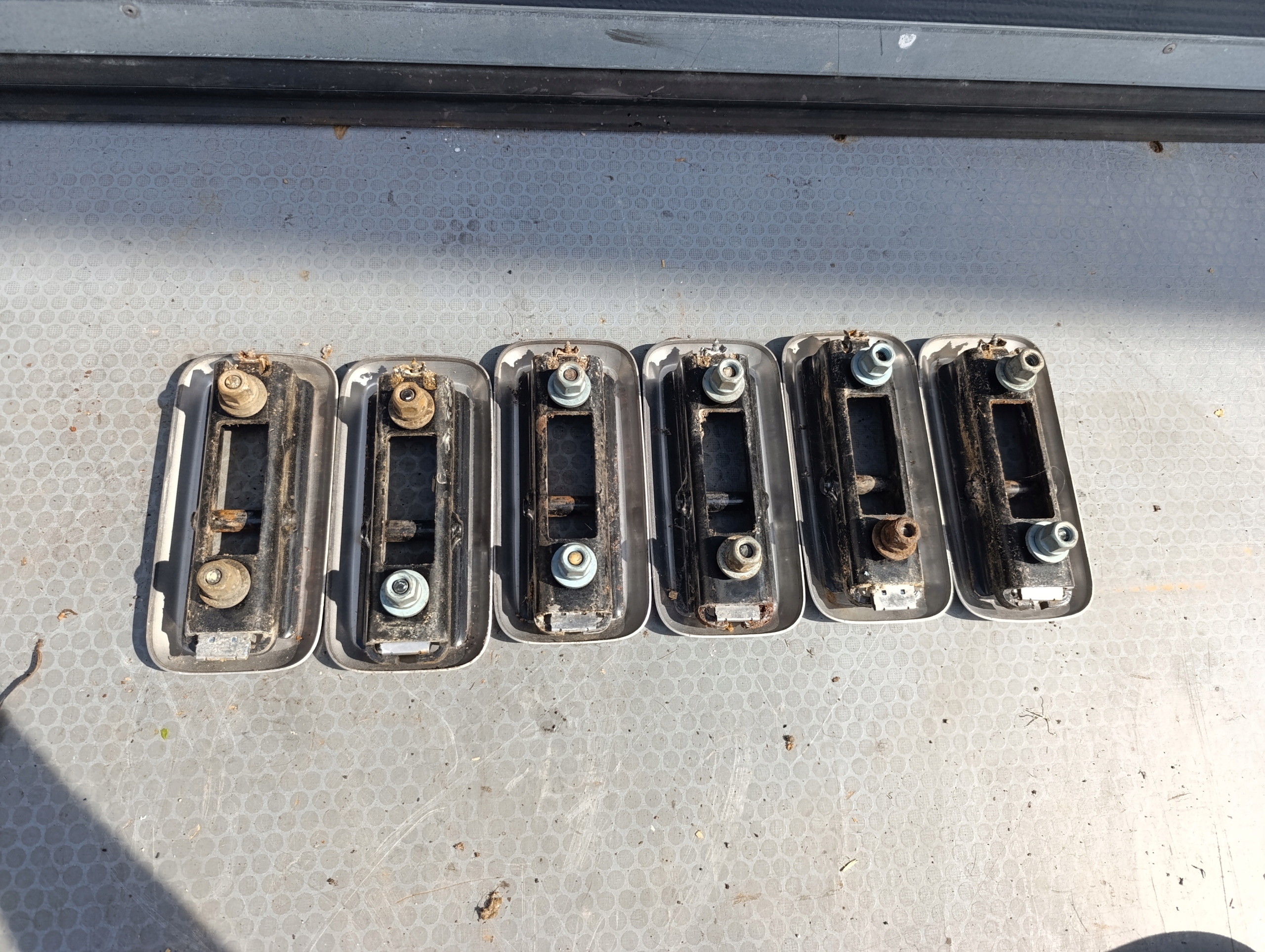 VW T5 T5 LIFT T6 Halter Sitze cena za sztuke
