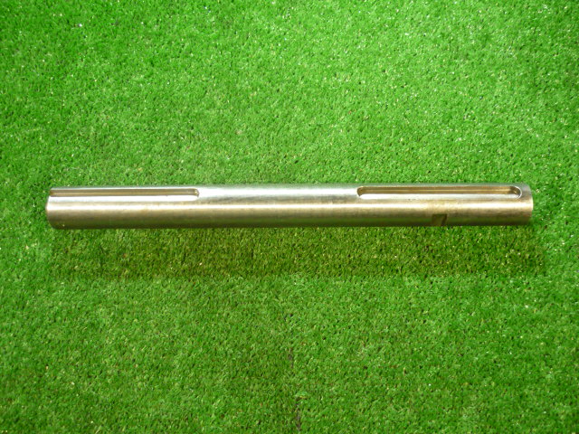 ВАЛ CLAAS ЧЕРВЯЧНОГО ПРИВОДА 680694 DOMINATOR