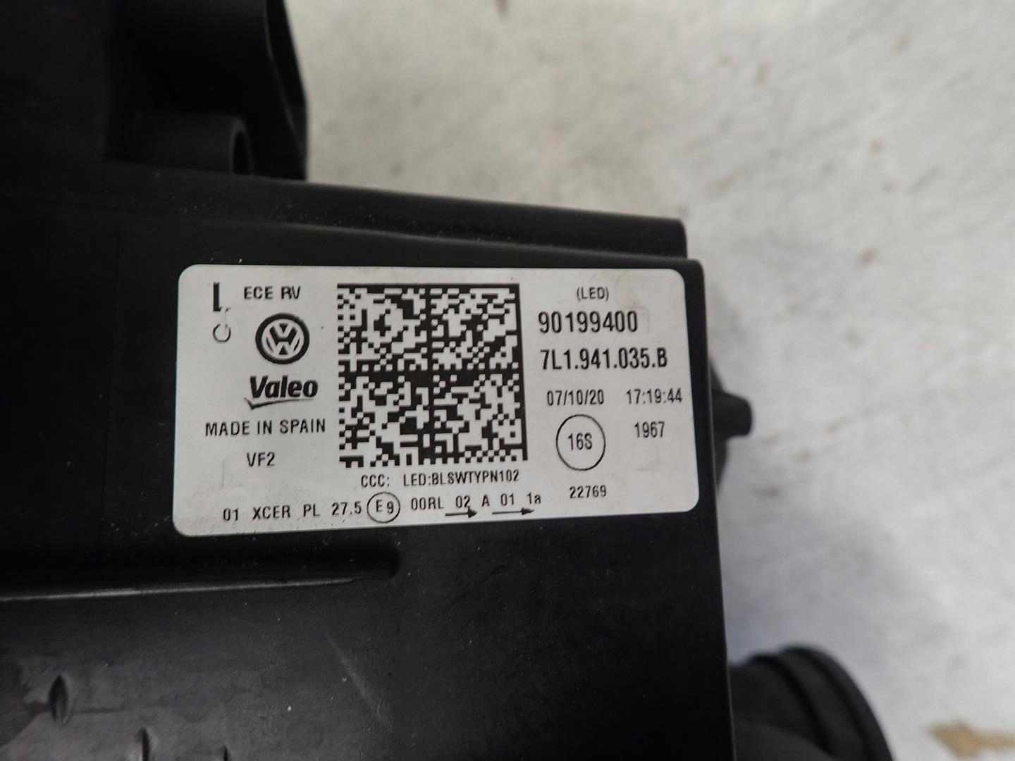 light front front left VW T6 LIFT 2019- FULL LED 7L1941035B