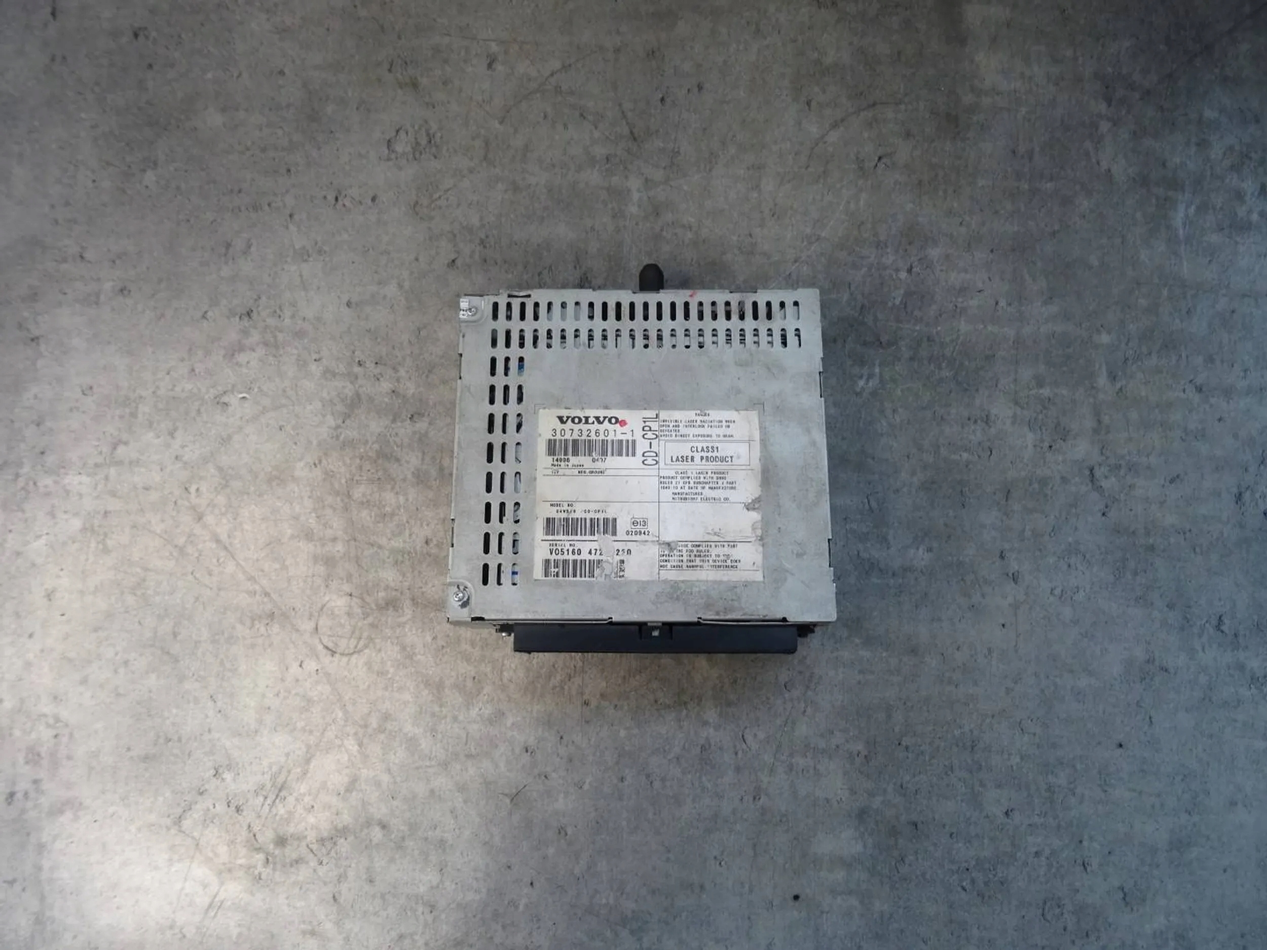 30732601 - Радио CD-плеер VOLVO V50 S40 II