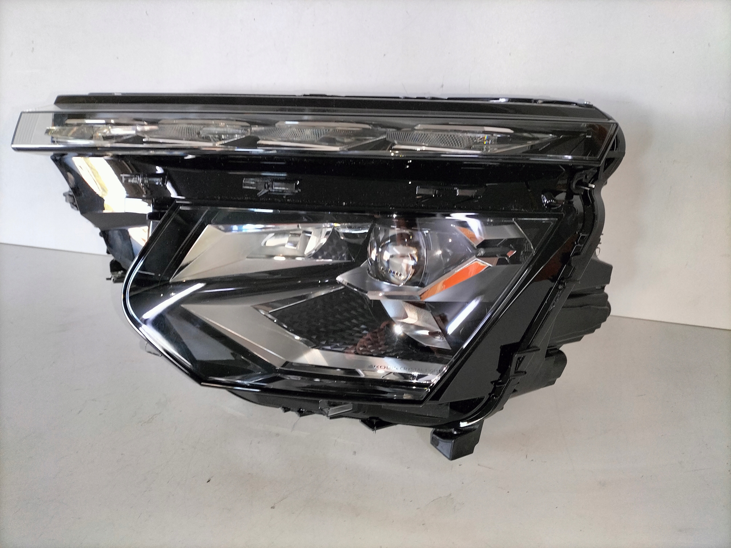 light front reflektor left SKODA KAMIQ LIFT 24- FULL LED lens
