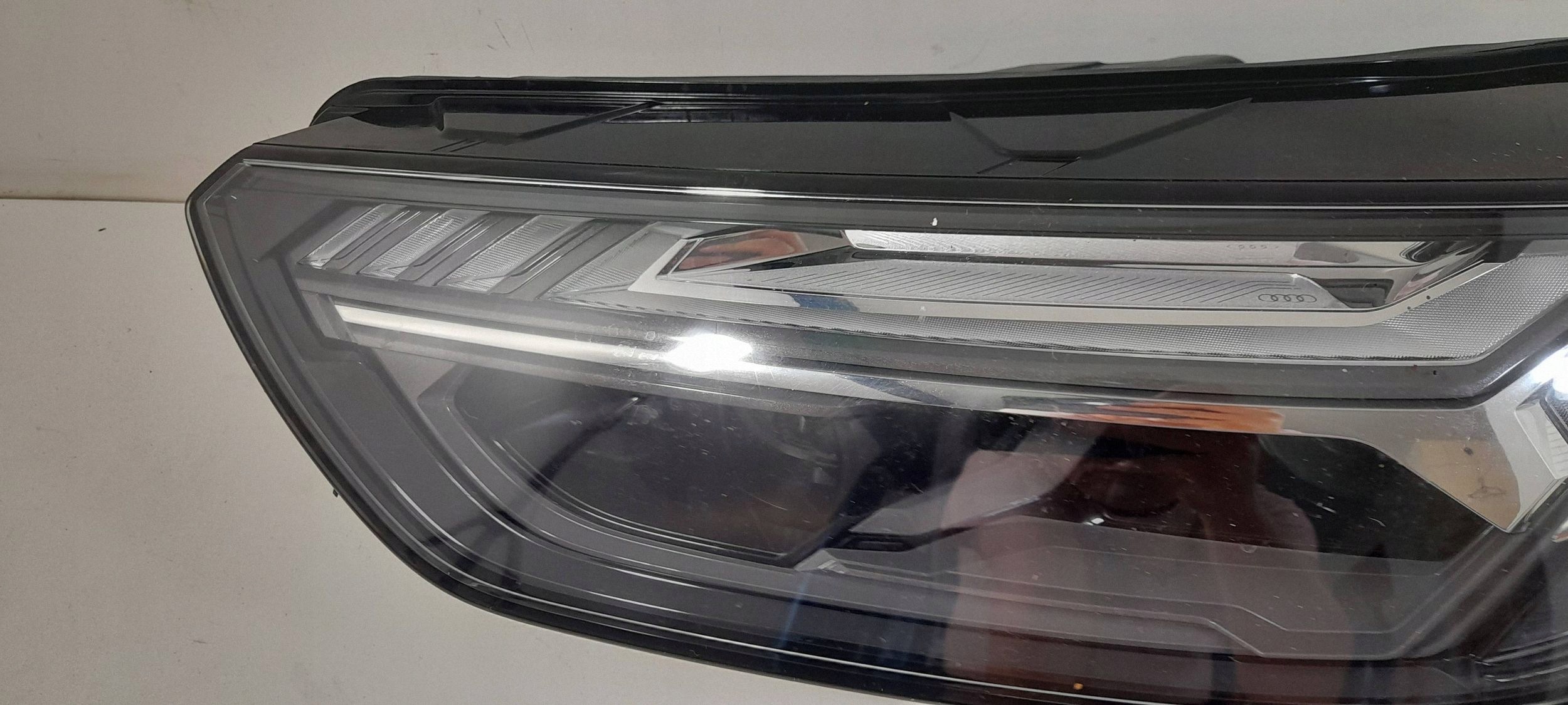 Audi Q5 SQ5 FY Lift Reflektor left 80A941035E (R479)