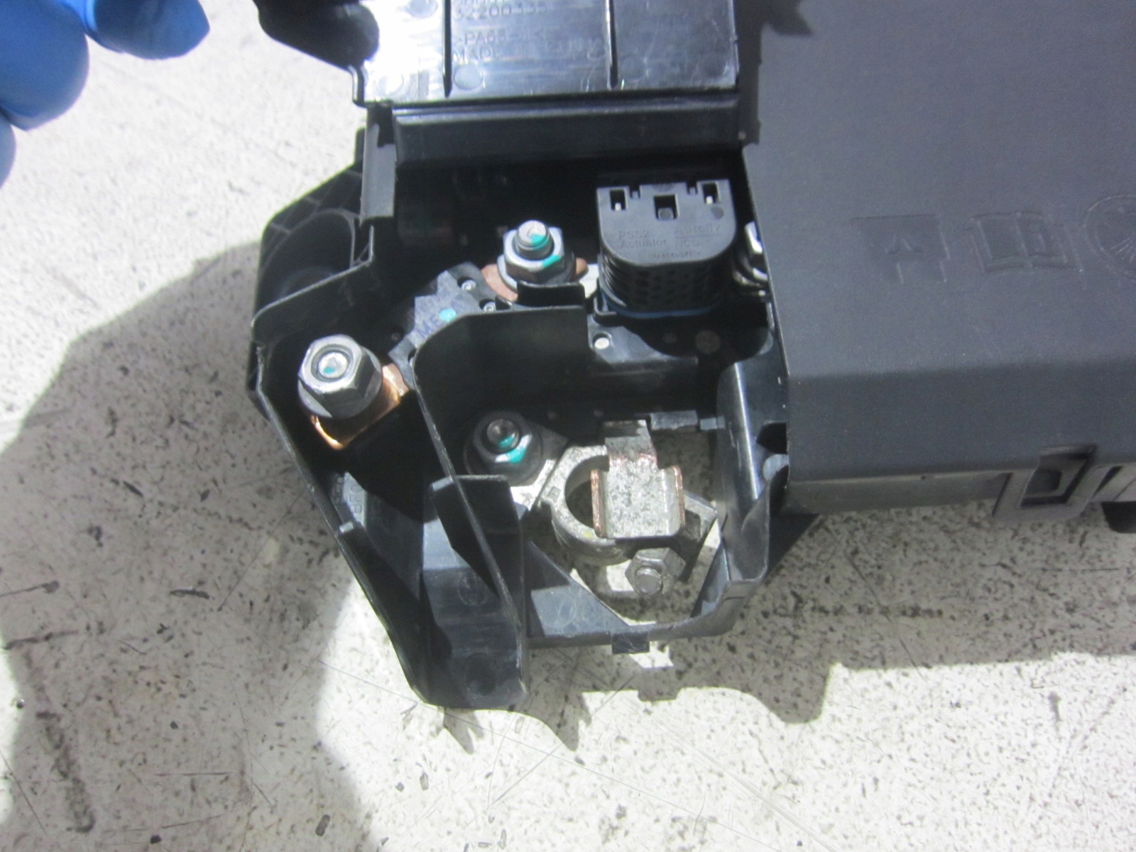 VOLVO XC40 Stromverteiler mit Sicherung XC 40 AKUMULATORA modul Relais 31473877