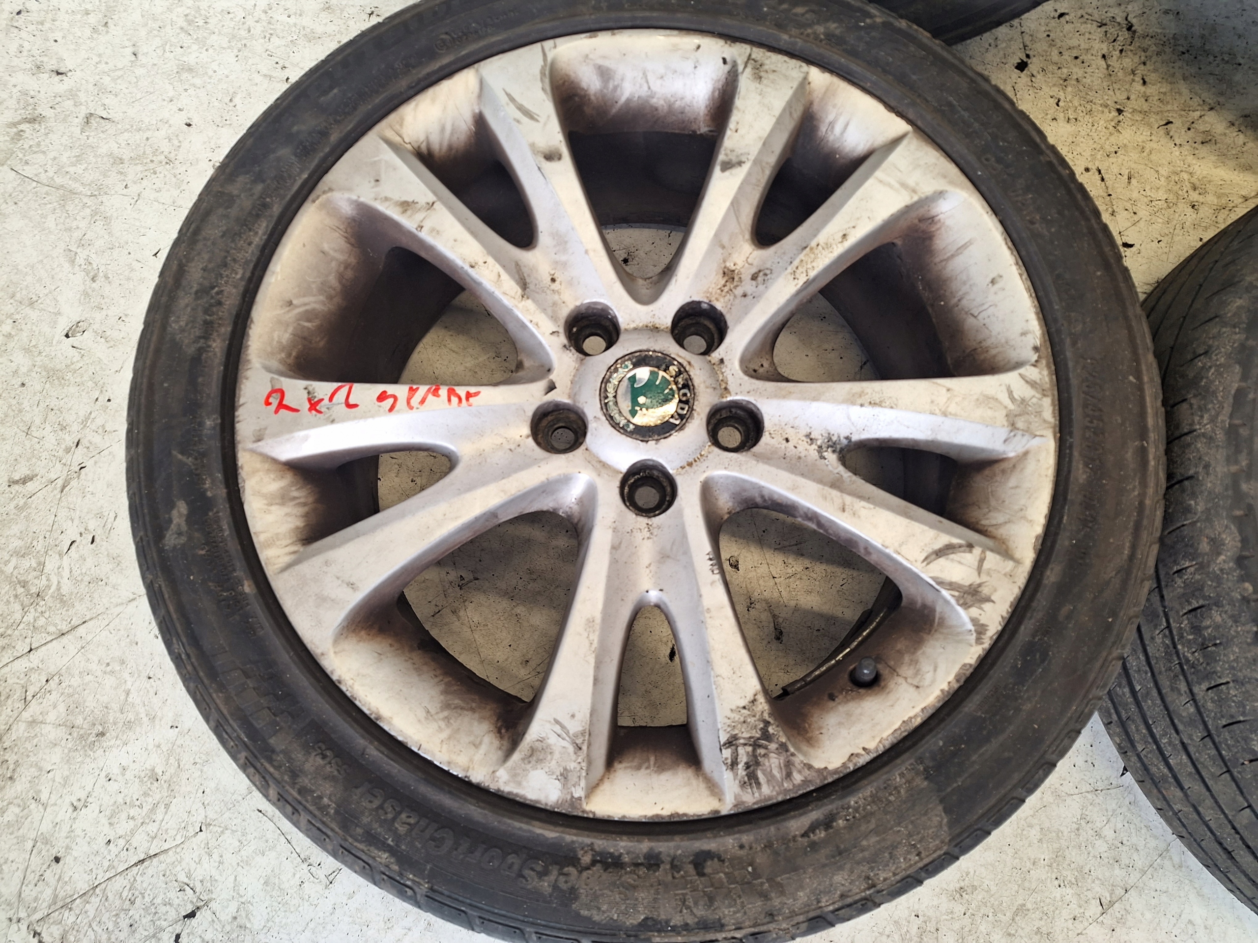 SKODA SUPERB II 3T 08-13 discs + tyres 225/45 R17