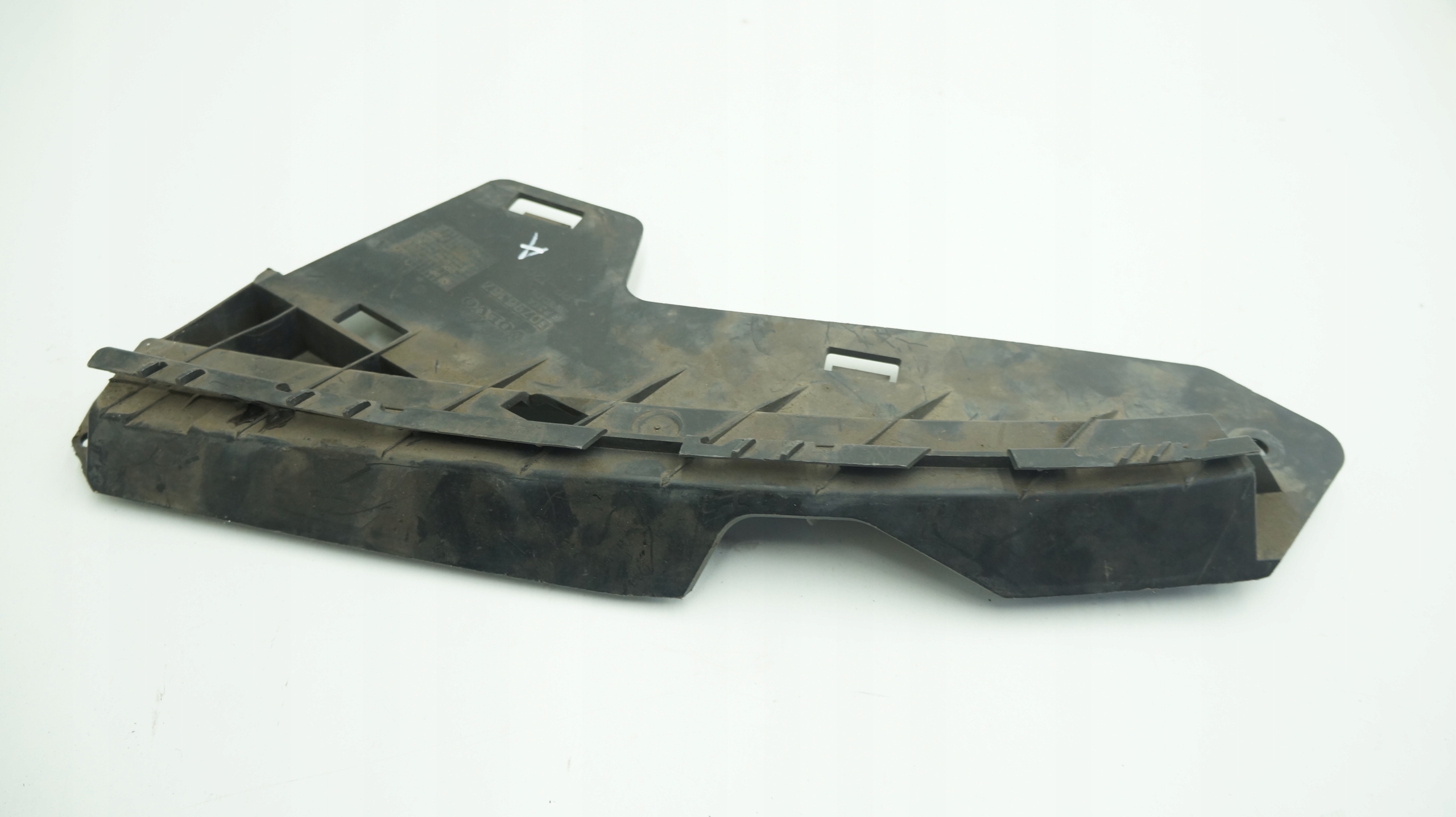 VOLVO бампер передній лівий S80 V70 30796387