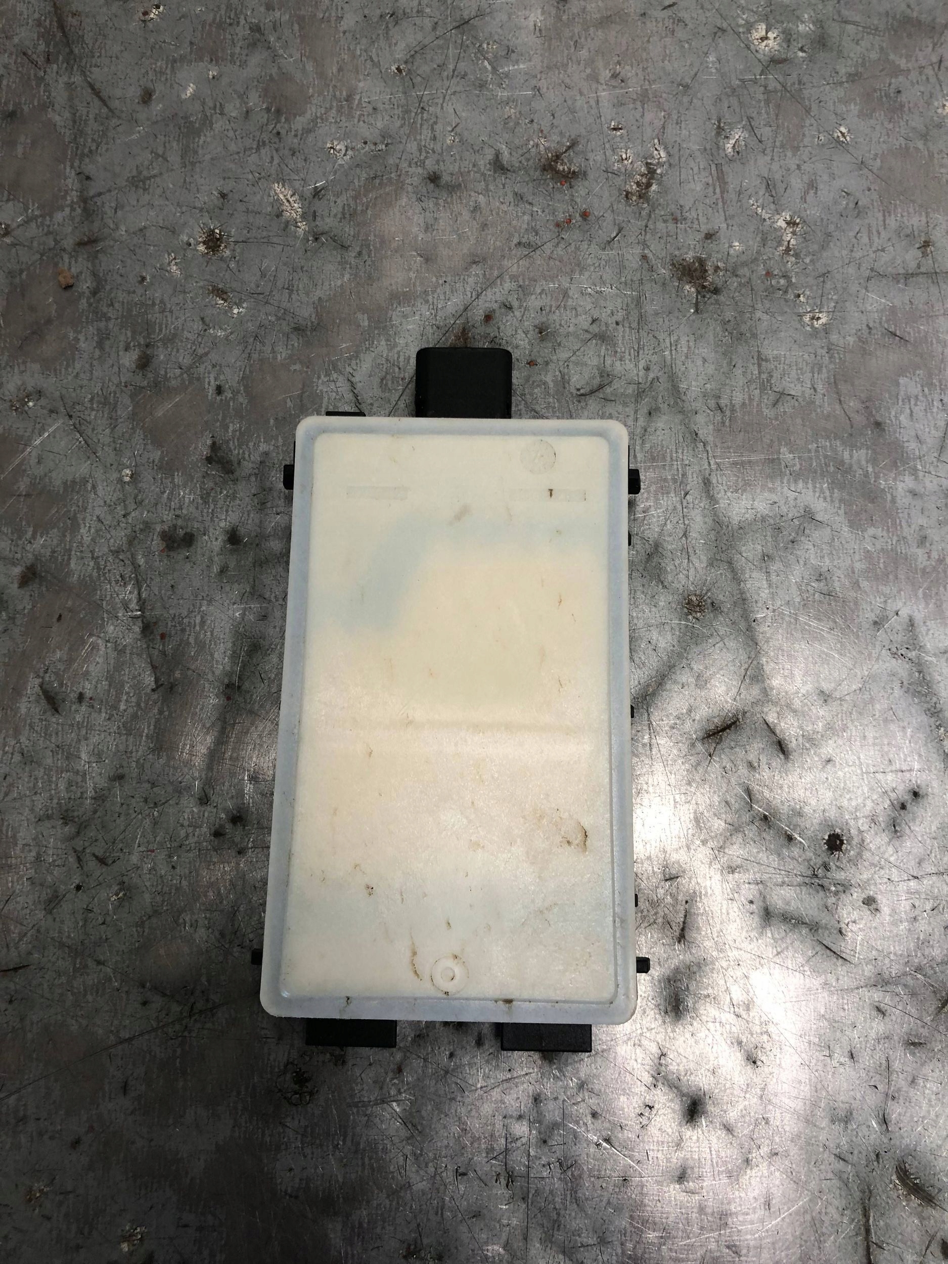 module RADAR ASYSTENT supports BMW IX 28822555