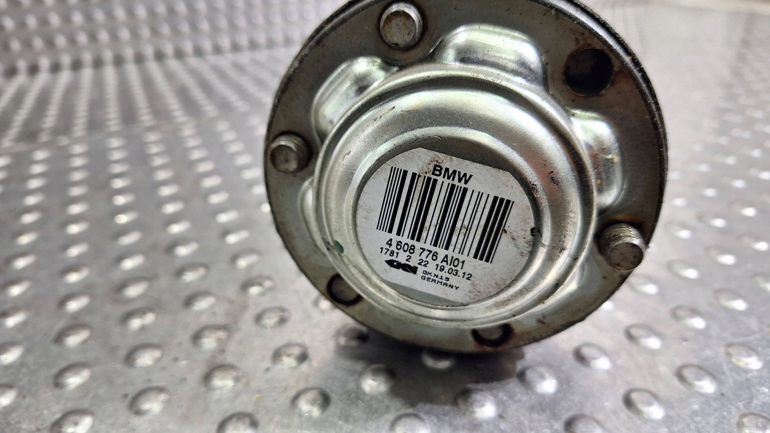 semi-axis right rear part 4608776 BMW X1 E84 N47 2.0D