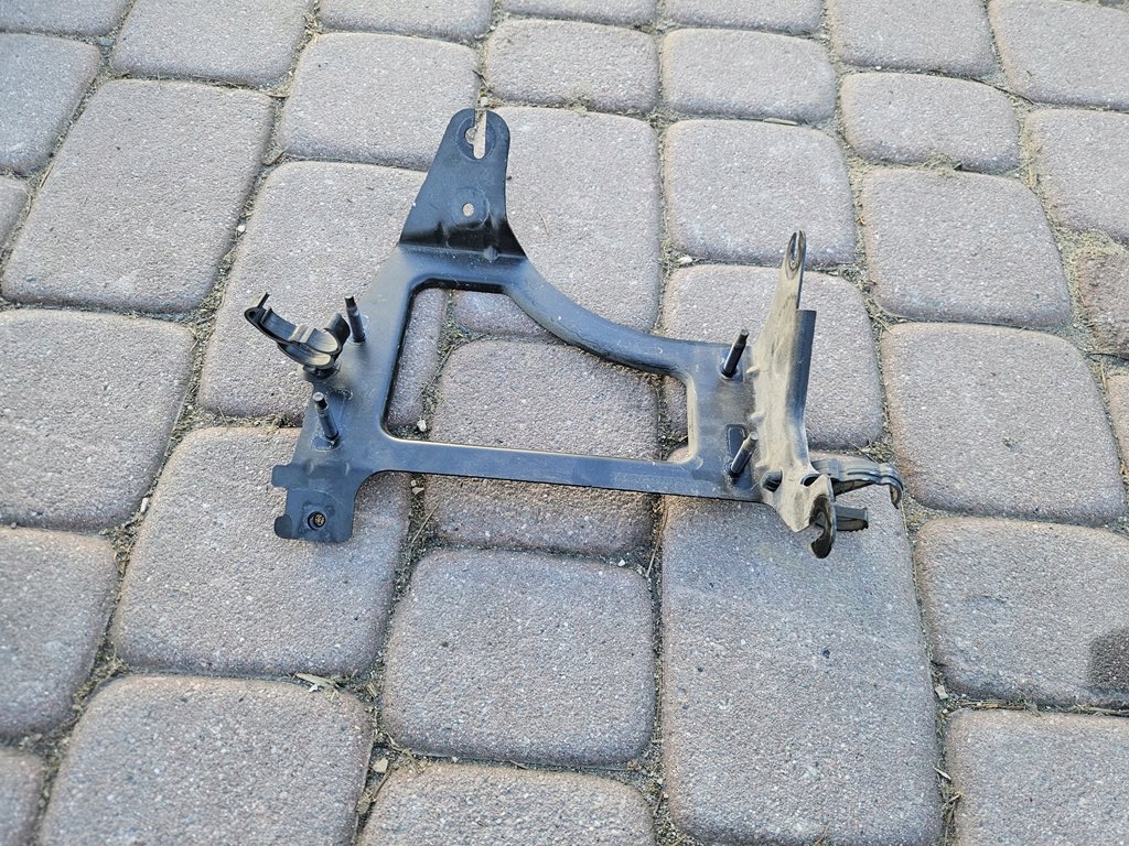 holder engine mount bracket Renault ZOE 237149800R