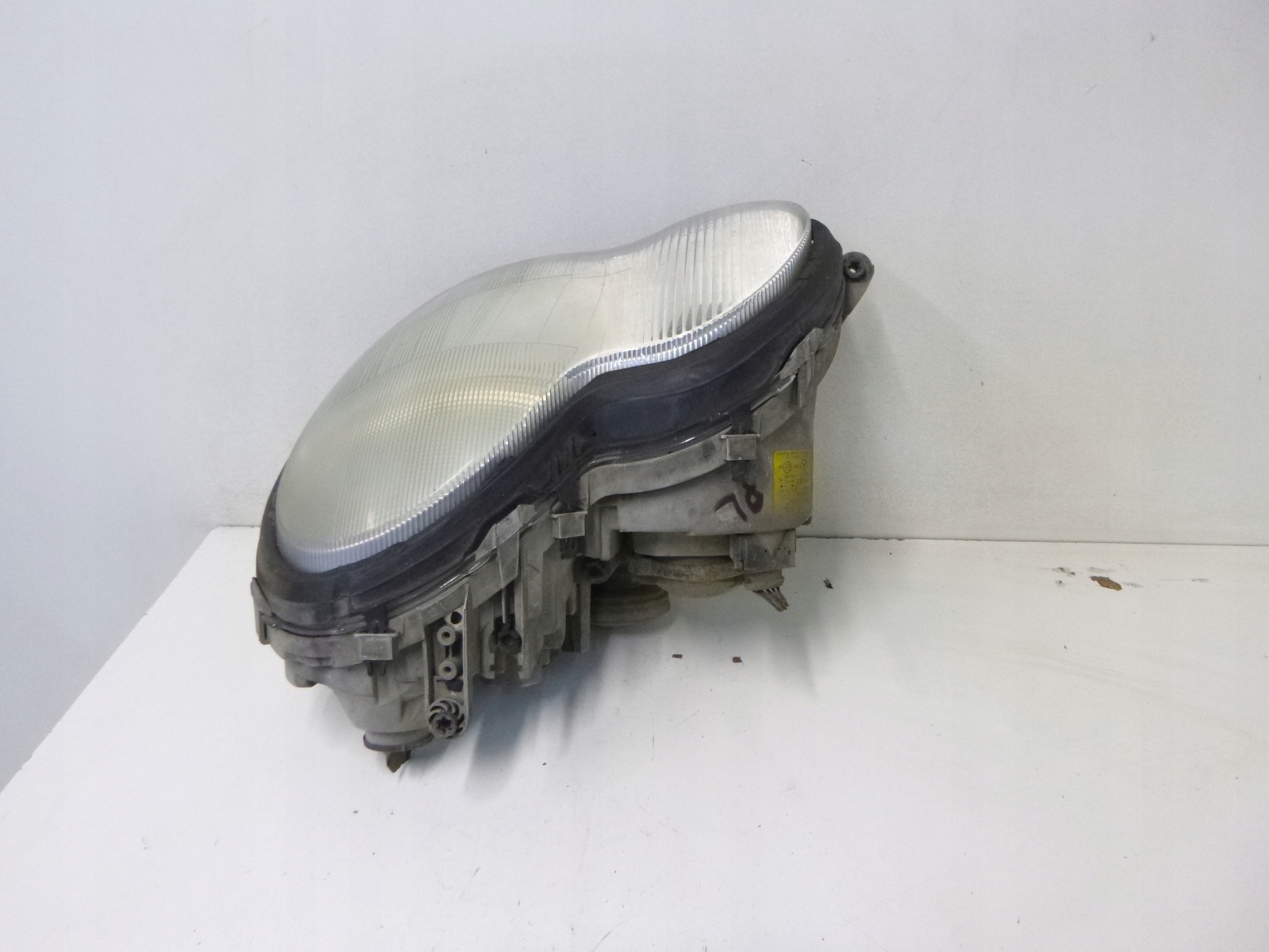 light front Mercedes W203 2003r.
