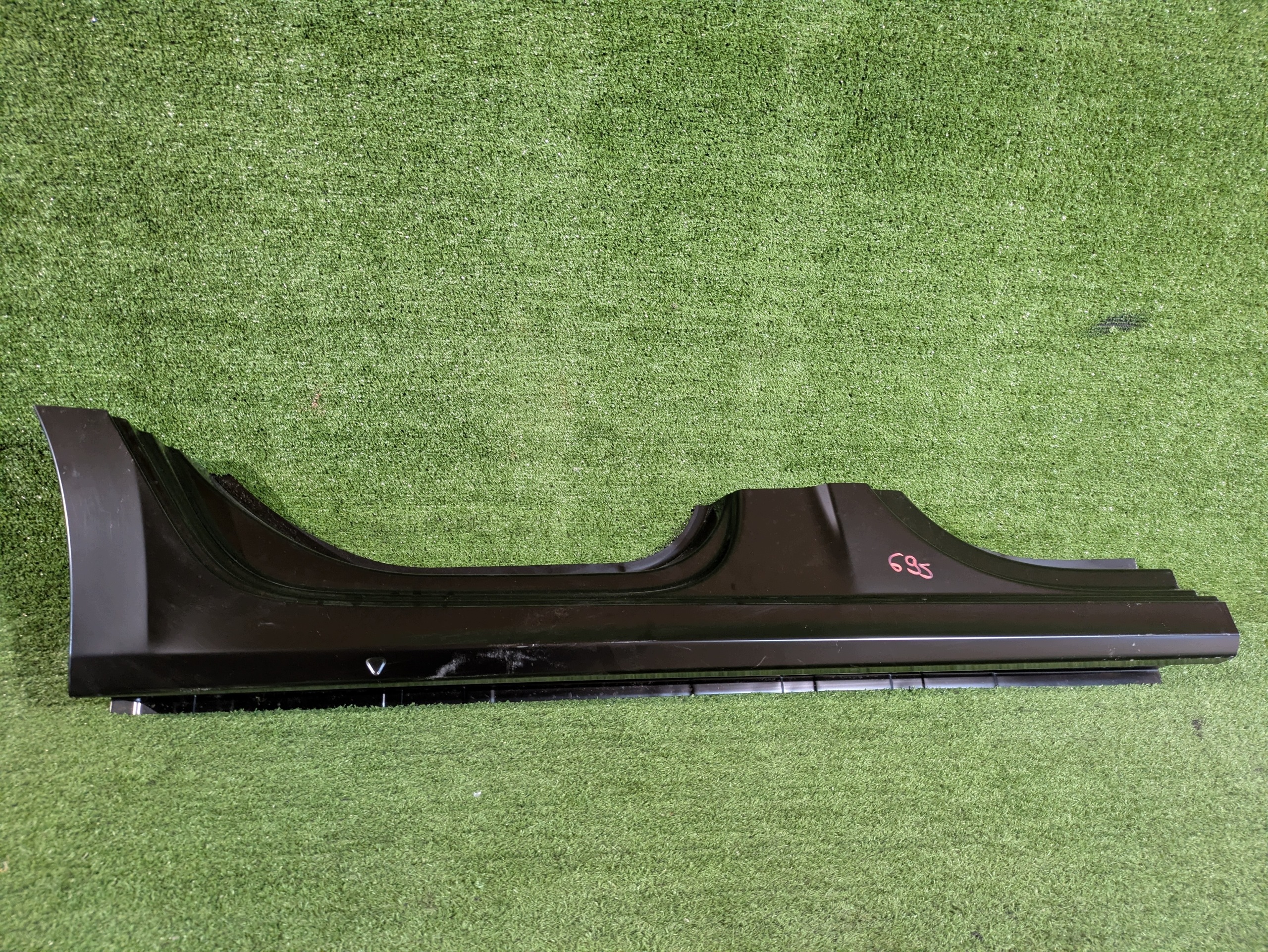 pillar threshold right SKODA OCTAVIA IV 20- NR.SP695