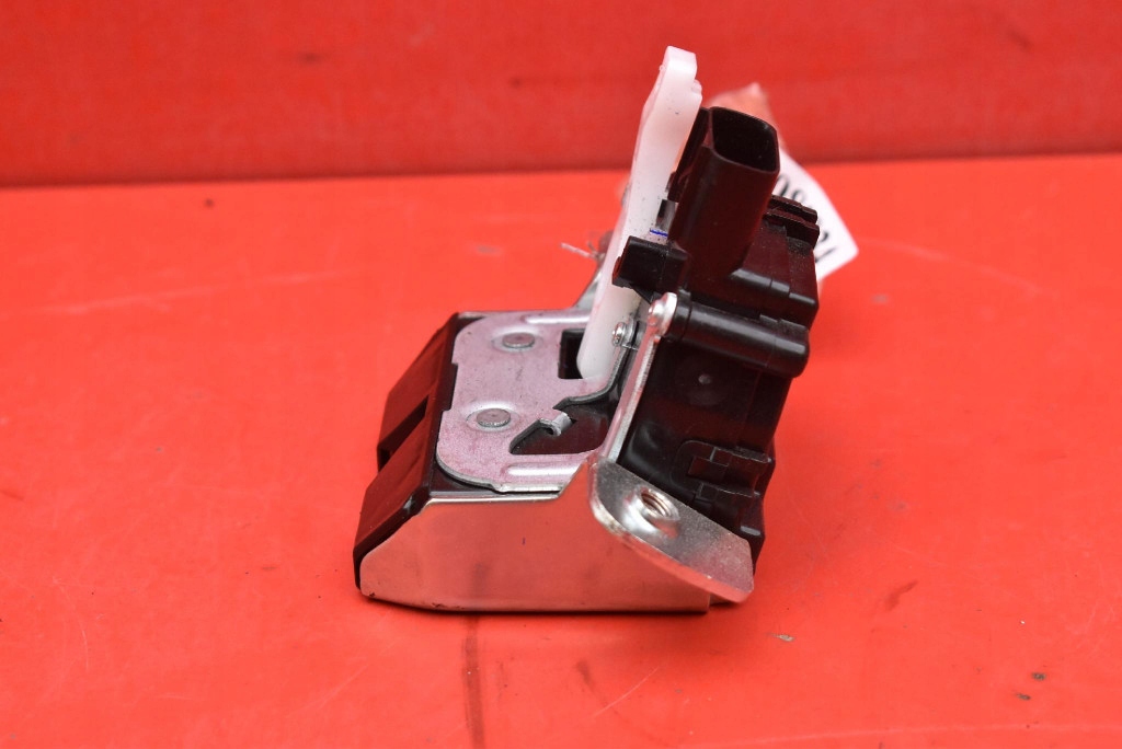 lock bonnet rear part boot KIA SPORTAGE 5 V 21-25