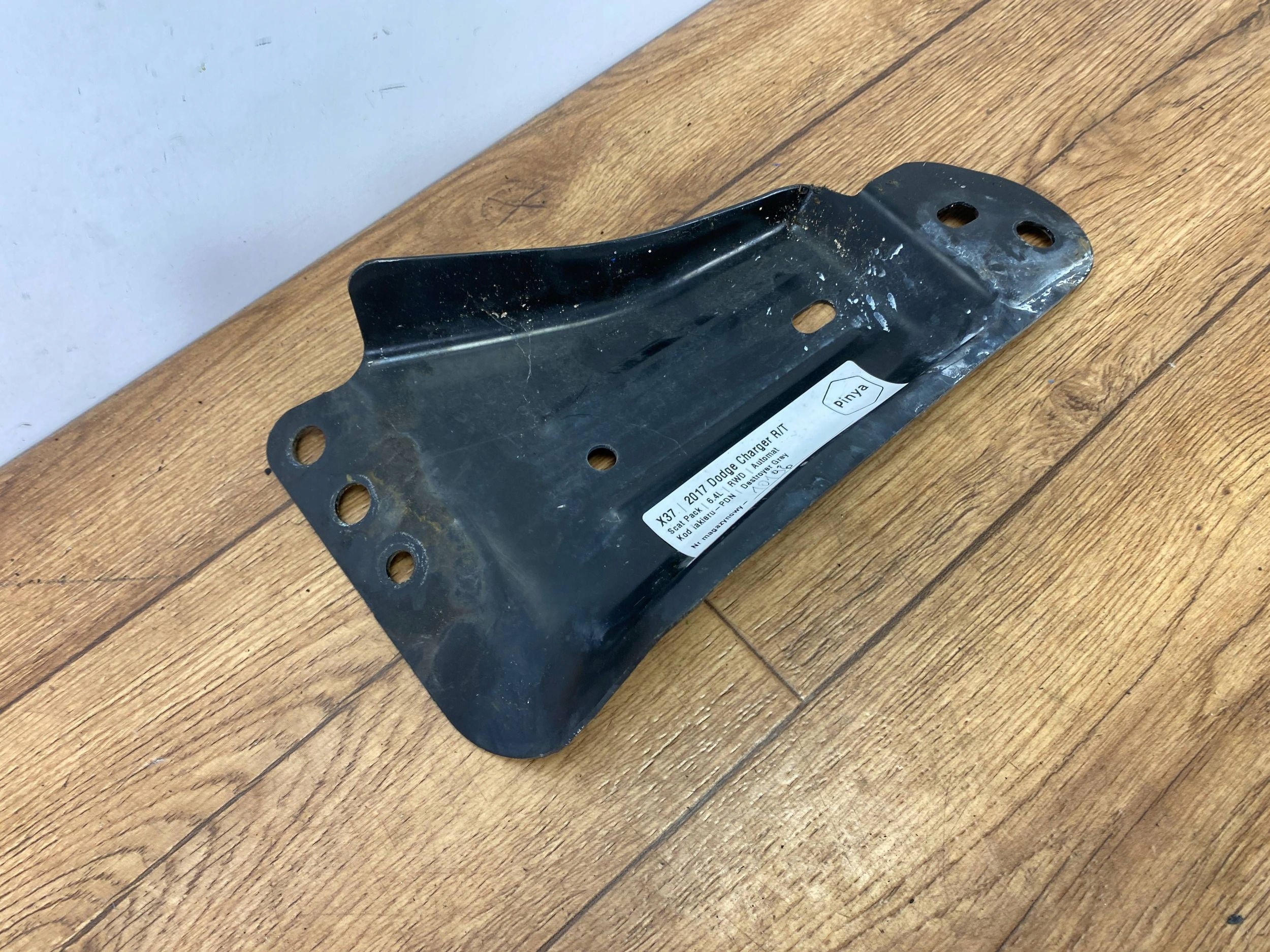pillar bracket holder metallic Dodge Charger 2015+