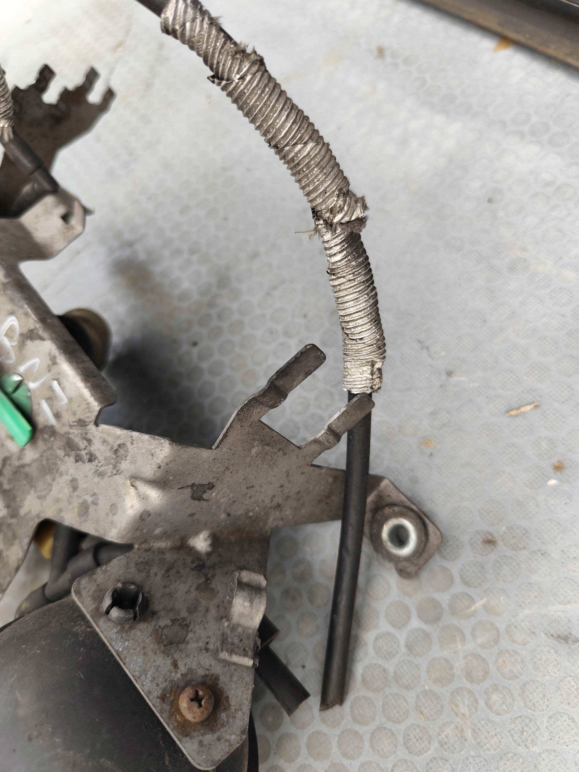 VW T5 Sensor GRUSZKA PODCISNIEN 2.5 BNZ
